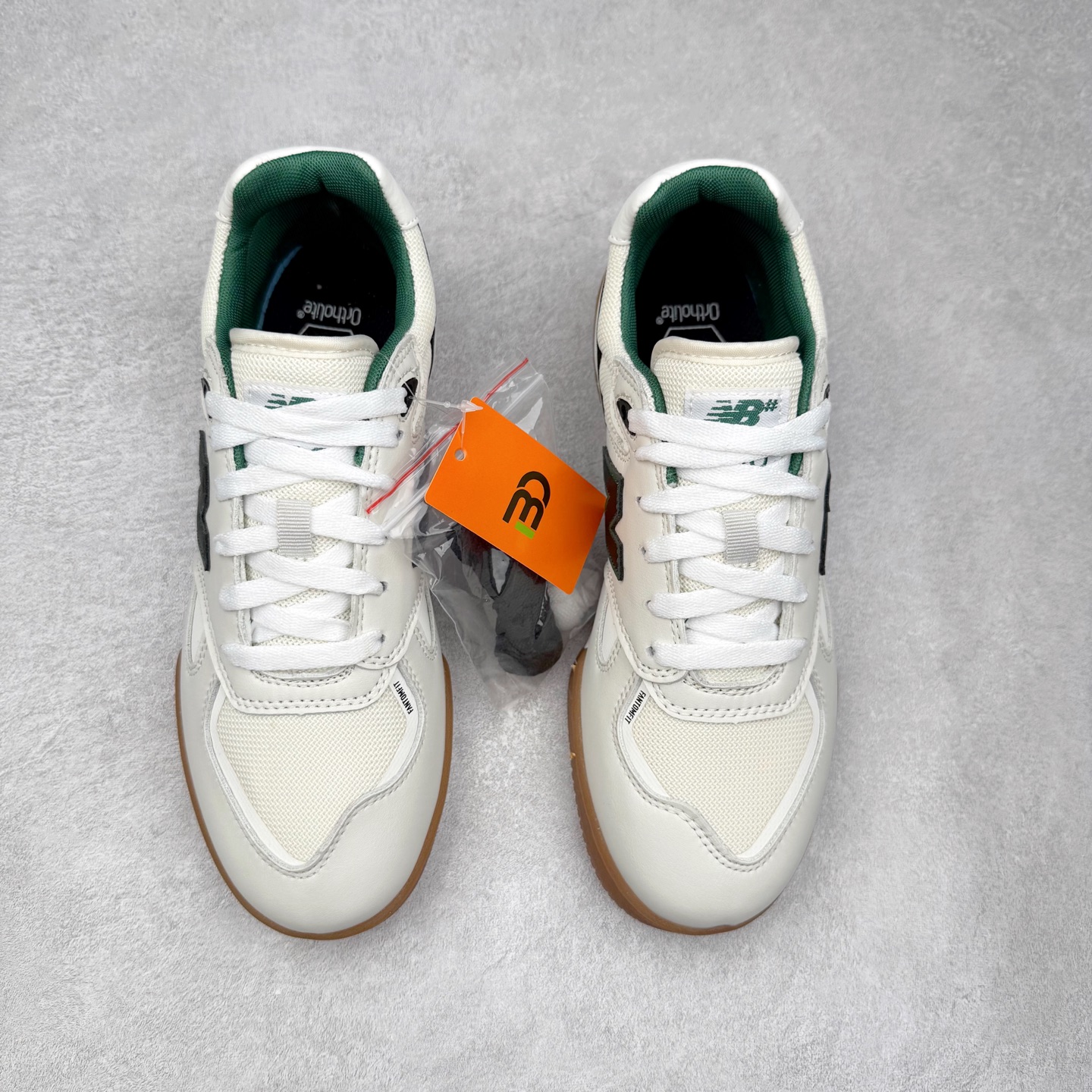 图片[2]-New Balance NB Numeric Tom Knox 600 舒适 低帮 板鞋 男女同款 实拍调校N版已经零色差零失真 百分百还原实物色彩所见即所得 不存在货不对板色差等低级问题 选购参考实物拍摄 不混卖不参货 只用心做好货严格选品 承诺混一赔十 尺码：36 36.5 37.5 38 38.5 39 40 40.5 41 42 42.5 43 44 44.5 45-选品中心