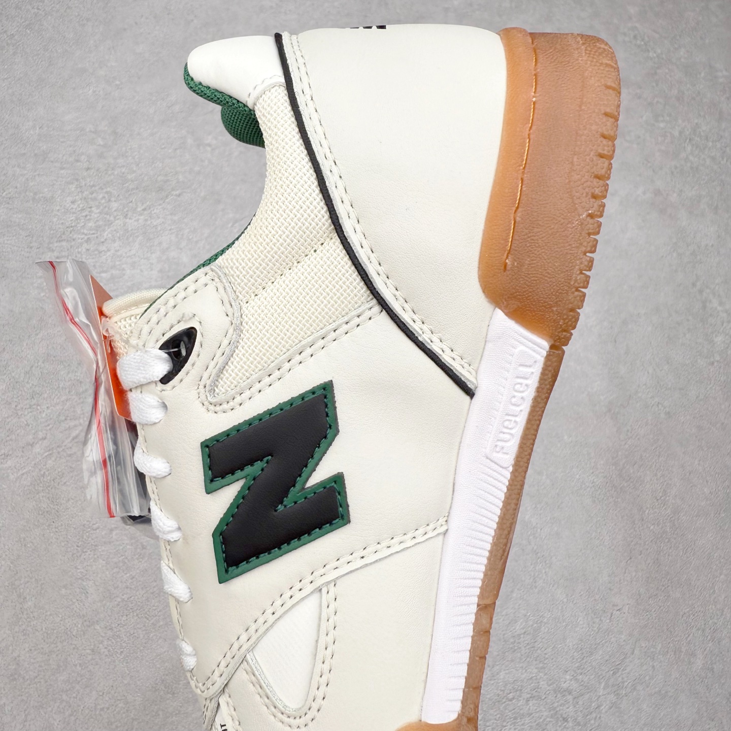 图片[7]-New Balance NB Numeric Tom Knox 600 舒适 低帮 板鞋 男女同款 实拍调校N版已经零色差零失真 百分百还原实物色彩所见即所得 不存在货不对板色差等低级问题 选购参考实物拍摄 不混卖不参货 只用心做好货严格选品 承诺混一赔十 尺码：36 36.5 37.5 38 38.5 39 40 40.5 41 42 42.5 43 44 44.5 45-选品中心