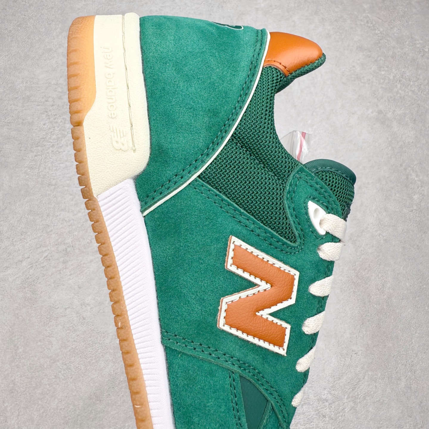图片[6]-New Balance NB Numeric Tom Knox 600 舒适 低帮 板鞋 男女同款 实拍调校N版已经零色差零失真 百分百还原实物色彩所见即所得 不存在货不对板色差等低级问题 选购参考实物拍摄 不混卖不参货 只用心做好货严格选品 承诺混一赔十 尺码：36 36.5 37.5 38 38.5 39 40 40.5 41 42 42.5 43 44 44.5 45-选品中心