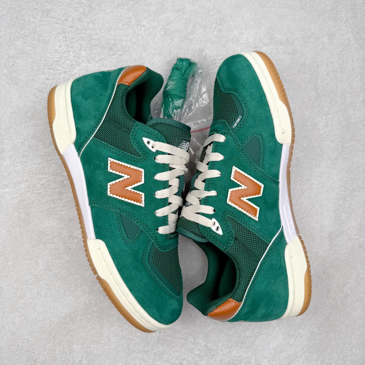图片[3]-New Balance NB Numeric Tom Knox 600 舒适 低帮 板鞋 男女同款 实拍调校N版已经零色差零失真 百分百还原实物色彩所见即所得 不存在货不对板色差等低级问题 选购参考实物拍摄 不混卖不参货 只用心做好货严格选品 承诺混一赔十 尺码：36 36.5 37.5 38 38.5 39 40 40.5 41 42 42.5 43 44 44.5 45-选品中心