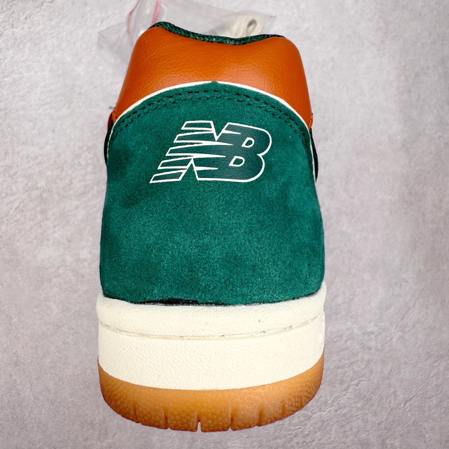 图片[8]-New Balance NB Numeric Tom Knox 600 舒适 低帮 板鞋 男女同款 实拍调校N版已经零色差零失真 百分百还原实物色彩所见即所得 不存在货不对板色差等低级问题 选购参考实物拍摄 不混卖不参货 只用心做好货严格选品 承诺混一赔十 尺码：36 36.5 37.5 38 38.5 39 40 40.5 41 42 42.5 43 44 44.5 45-选品中心