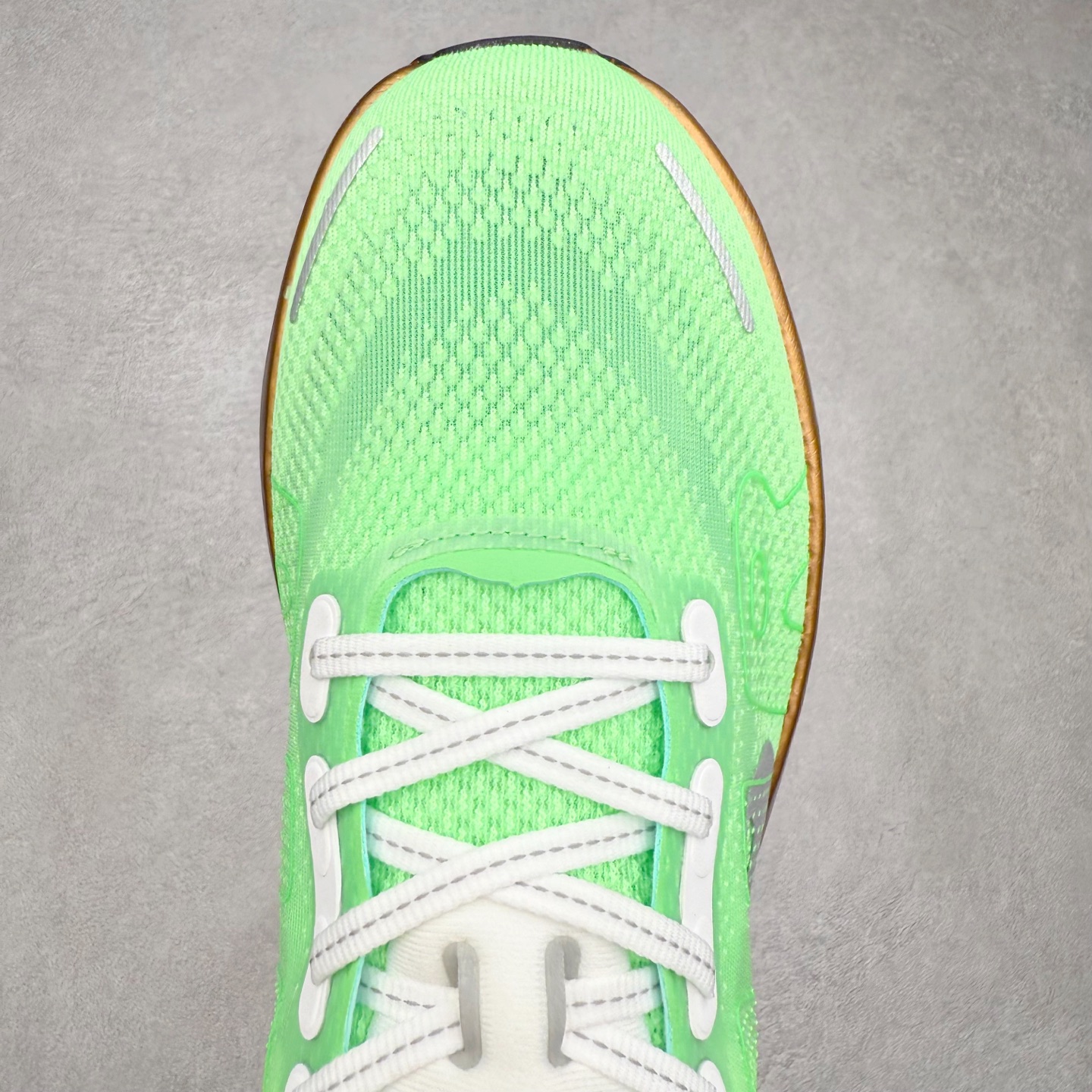 图片[4]-NK Vomero Premium 时尚舒适 网布防滑耐磨 低帮跑步鞋 HQ2050-307 实拍调校N版已经零色差零失真 百分百还原实物色彩所见即所得 不存在货不对板色差等低级问题 选购参考实物拍摄 不混卖不参货 只用心做好货严格选品 承诺混一赔十 尺码：36 36.5 37.5 38 38.5 39 40 40.5 41 42 42.5 43 44 44.5 45-选品中心