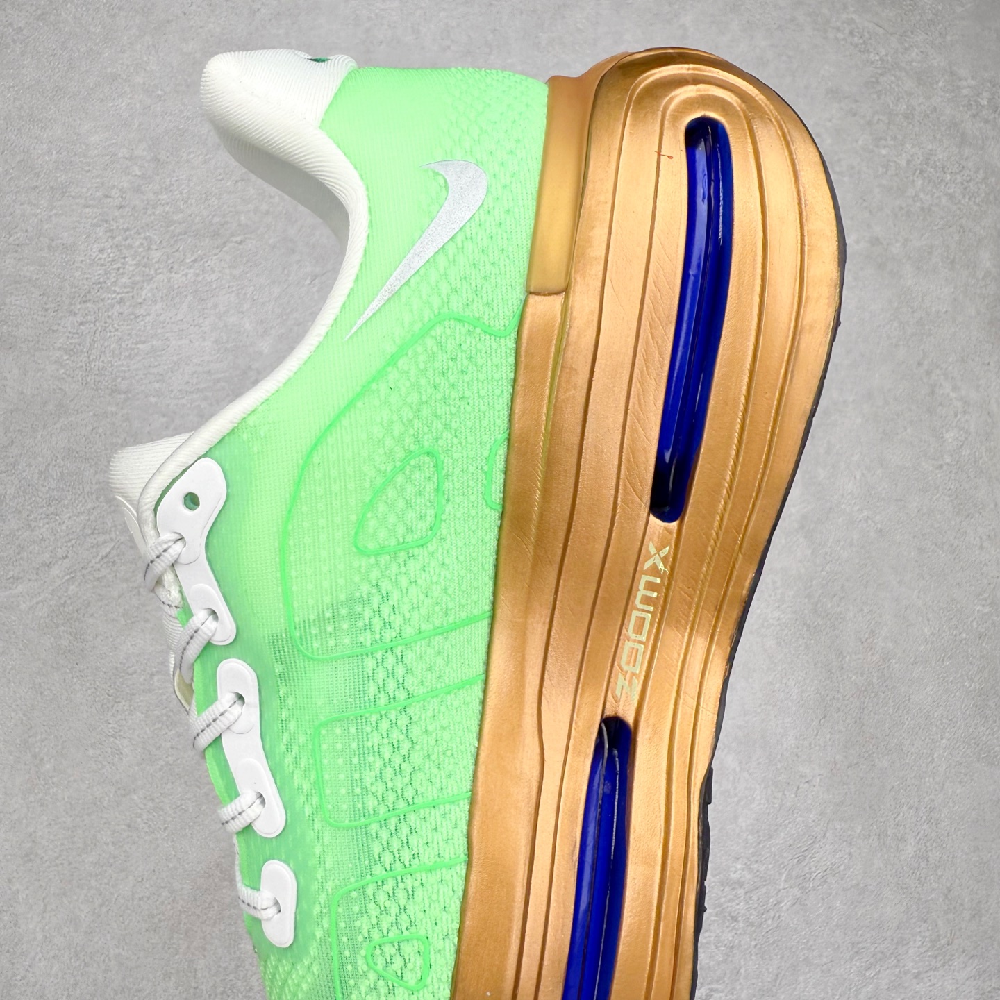 图片[7]-NK Vomero Premium 时尚舒适 网布防滑耐磨 低帮跑步鞋 HQ2050-307 实拍调校N版已经零色差零失真 百分百还原实物色彩所见即所得 不存在货不对板色差等低级问题 选购参考实物拍摄 不混卖不参货 只用心做好货严格选品 承诺混一赔十 尺码：36 36.5 37.5 38 38.5 39 40 40.5 41 42 42.5 43 44 44.5 45-选品中心