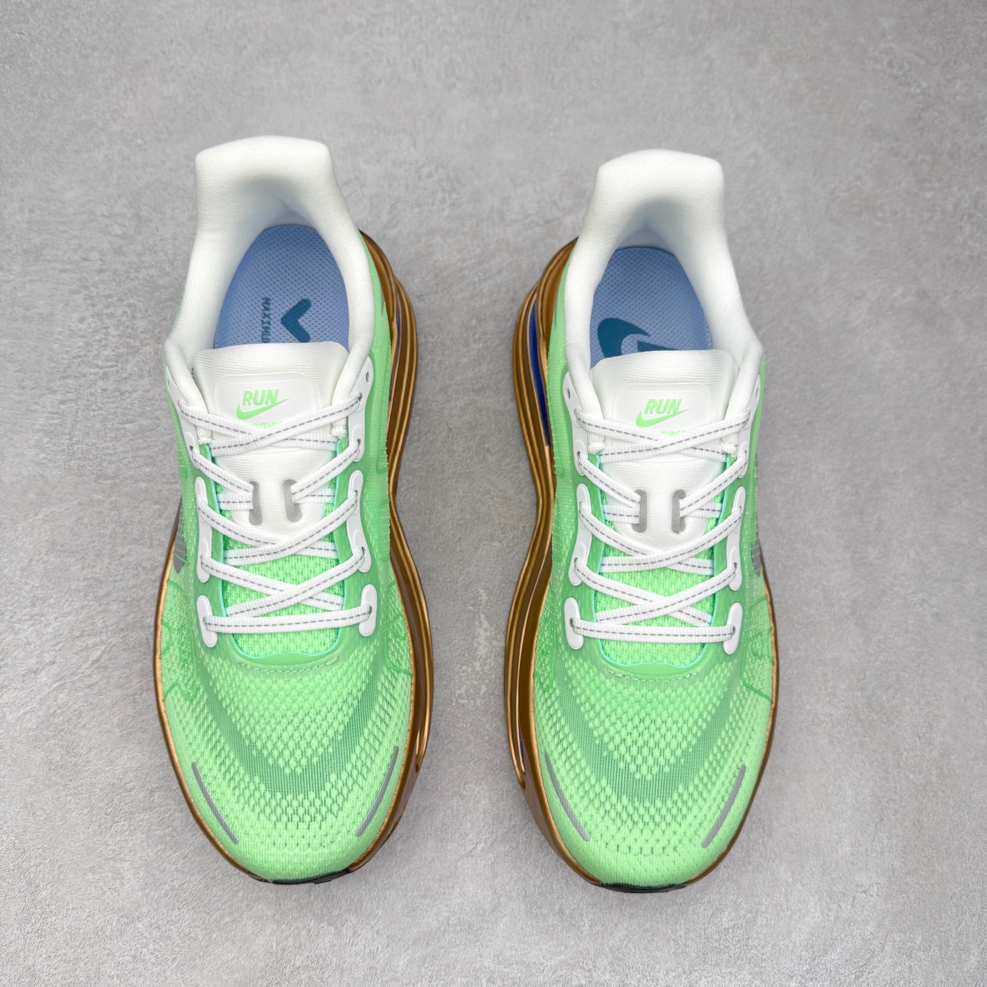 图片[2]-NK Vomero Premium 时尚舒适 网布防滑耐磨 低帮跑步鞋 HQ2050-307 实拍调校N版已经零色差零失真 百分百还原实物色彩所见即所得 不存在货不对板色差等低级问题 选购参考实物拍摄 不混卖不参货 只用心做好货严格选品 承诺混一赔十 尺码：36 36.5 37.5 38 38.5 39 40 40.5 41 42 42.5 43 44 44.5 45-选品中心