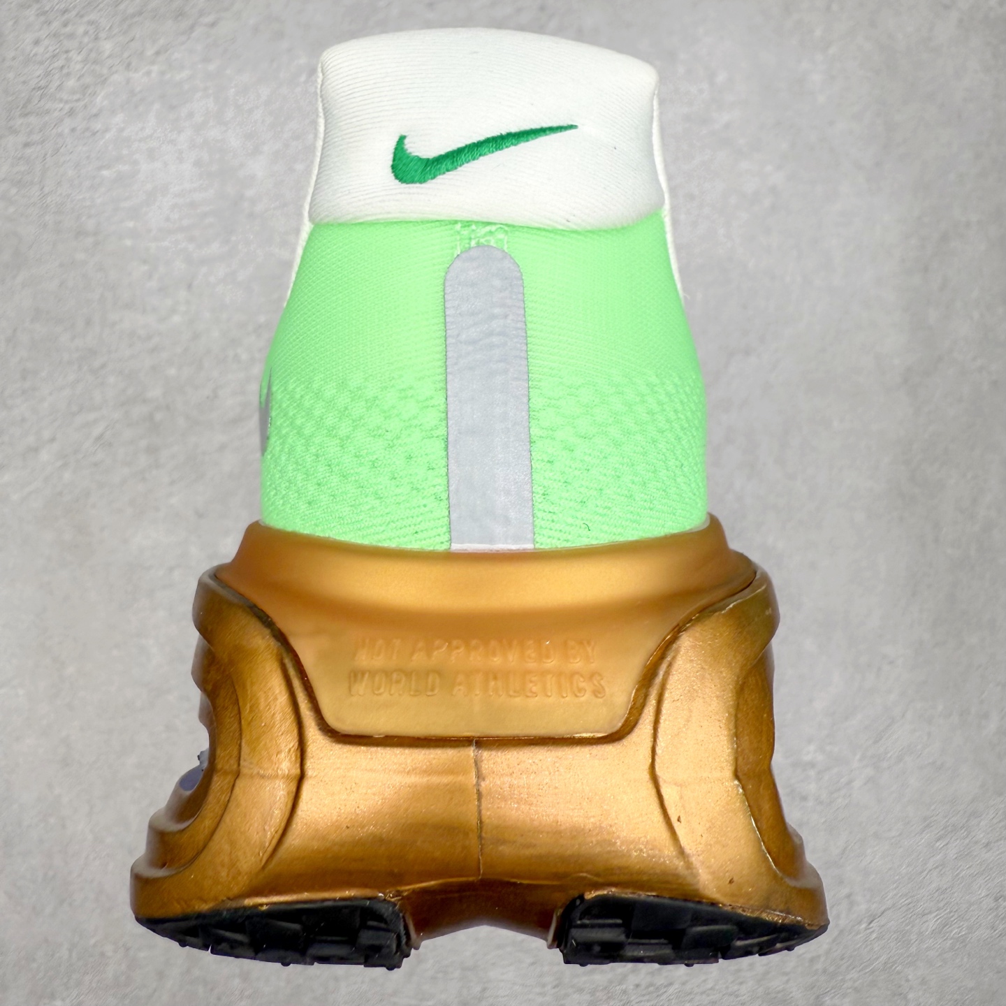 图片[8]-NK Vomero Premium 时尚舒适 网布防滑耐磨 低帮跑步鞋 HQ2050-307 实拍调校N版已经零色差零失真 百分百还原实物色彩所见即所得 不存在货不对板色差等低级问题 选购参考实物拍摄 不混卖不参货 只用心做好货严格选品 承诺混一赔十 尺码：36 36.5 37.5 38 38.5 39 40 40.5 41 42 42.5 43 44 44.5 45-选品中心