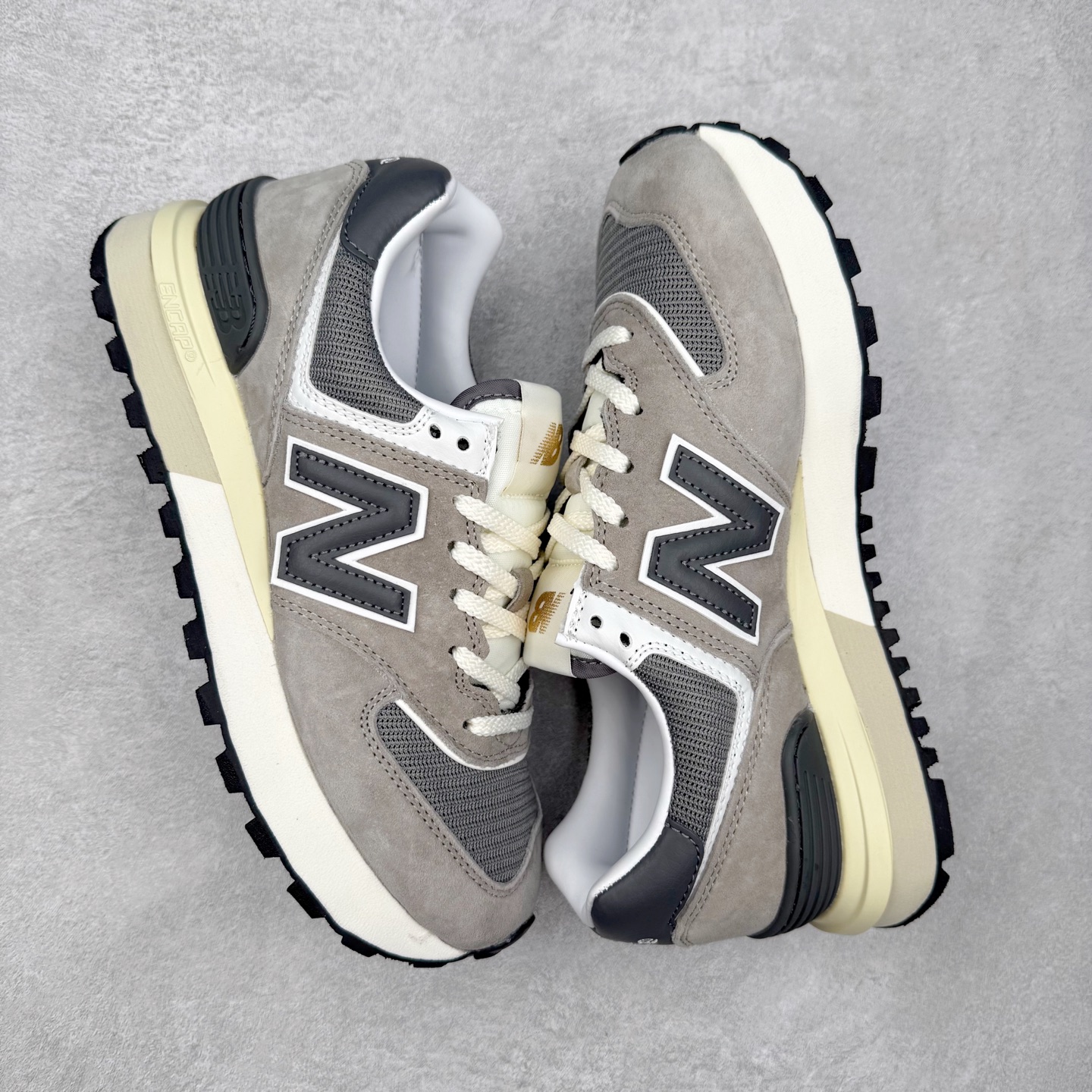 图片[3]-NB新百伦New Balance U574升级版系列低帮复古休闲运动慢跑鞋 新版NB574，妥妥美产既视感有木有。相较传统574，新版鞋跟及鞋面设计自带9系美产既视感！鞋面、内衬质感以及穿着体验更加！鞋型更流畅和饱满,鞋底增添了风格的多样化!底部升级橡胶颗粒大底,更防滑耐磨,上脚后感觉柔软且舒适。尺码：36 36.5 37.5 38 38.5 39.5 40 40.5 41.5 42 42.5 43 44 45-选品中心