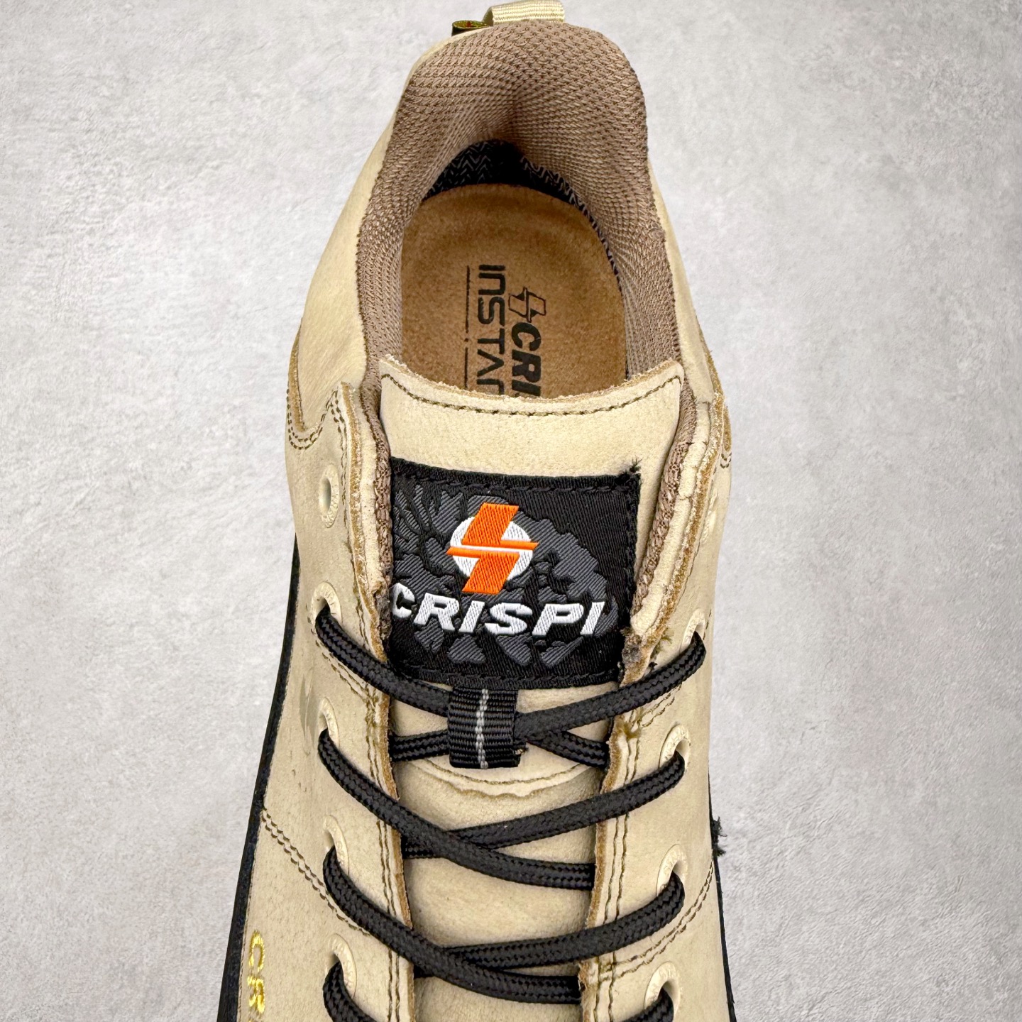 图片[5]-CRISPI Monaco 摩纳哥 GTX 登山耐磨防水中帮 户外功能鞋 CRISPI是一款登山鞋品牌，公司依靠的是对于制鞋与传统工艺从未抹灭的热情与热爱。时不时都在回顾与反思一路走过的路并且朝向新目标前进，这也是一直坚信着获得成功的关键。在未来的道路上将会不断重复温故与知新，永无止境的继续成长下去。CRISPI一直坚信着，必须充分了解客户的需求，保持着对于客户需求的前瞻性才能提供给客户“舒适零磨合”、耐用的鞋靴。CRISPI的研发团队与制鞋工匠每天密切合作，在传统制鞋工艺中融入创新的解决方案，为客户提供穿着体验。尺码：36 37 38 39 40 41 42 43 44 45-选品中心