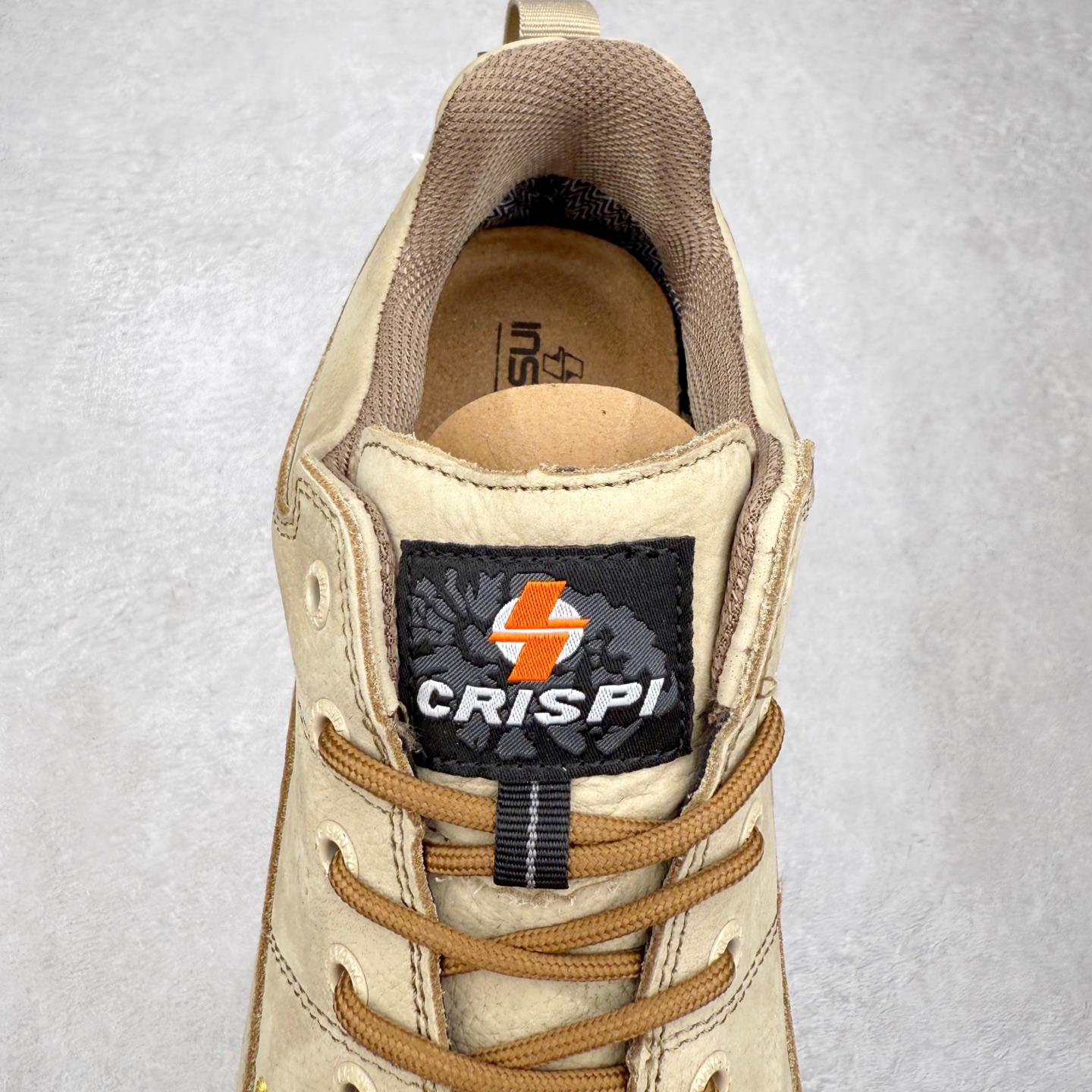 图片[5]-CRISPI Monaco 摩纳哥 GTX 登山耐磨防水中帮 户外功能鞋 CRISPI是一款登山鞋品牌，公司依靠的是对于制鞋与传统工艺从未抹灭的热情与热爱。时不时都在回顾与反思一路走过的路并且朝向新目标前进，这也是一直坚信着获得成功的关键。在未来的道路上将会不断重复温故与知新，永无止境的继续成长下去。CRISPI一直坚信着，必须充分了解客户的需求，保持着对于客户需求的前瞻性才能提供给客户“舒适零磨合”、耐用的鞋靴。CRISPI的研发团队与制鞋工匠每天密切合作，在传统制鞋工艺中融入创新的解决方案，为客户提供穿着体验。尺码：36 37 38 39 40 41 42 43 44 45-选品中心