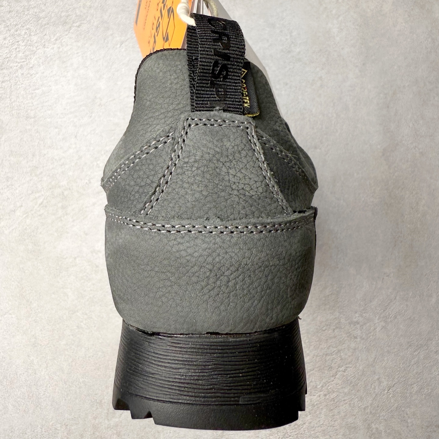 图片[8]-CRISPI Monaco 摩纳哥 GTX 登山耐磨防水中帮 户外功能鞋 CRISPI是一款登山鞋品牌，公司依靠的是对于制鞋与传统工艺从未抹灭的热情与热爱。时不时都在回顾与反思一路走过的路并且朝向新目标前进，这也是一直坚信着获得成功的关键。在未来的道路上将会不断重复温故与知新，永无止境的继续成长下去。CRISPI一直坚信着，必须充分了解客户的需求，保持着对于客户需求的前瞻性才能提供给客户“舒适零磨合”、耐用的鞋靴。CRISPI的研发团队与制鞋工匠每天密切合作，在传统制鞋工艺中融入创新的解决方案，为客户提供穿着体验。尺码：36 37 38 39 40 41 42 43 44 45-选品中心