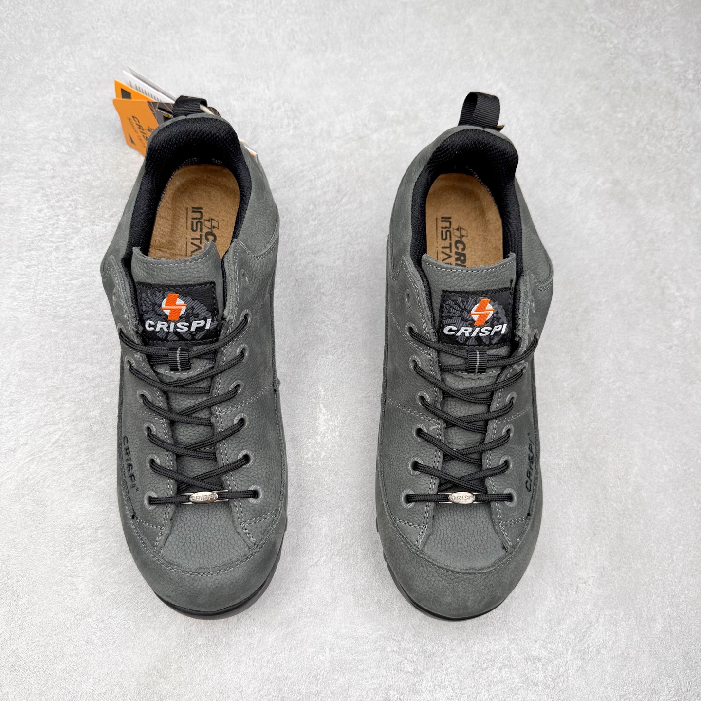 图片[2]-CRISPI Monaco 摩纳哥 GTX 登山耐磨防水中帮 户外功能鞋 CRISPI是一款登山鞋品牌，公司依靠的是对于制鞋与传统工艺从未抹灭的热情与热爱。时不时都在回顾与反思一路走过的路并且朝向新目标前进，这也是一直坚信着获得成功的关键。在未来的道路上将会不断重复温故与知新，永无止境的继续成长下去。CRISPI一直坚信着，必须充分了解客户的需求，保持着对于客户需求的前瞻性才能提供给客户“舒适零磨合”、耐用的鞋靴。CRISPI的研发团队与制鞋工匠每天密切合作，在传统制鞋工艺中融入创新的解决方案，为客户提供穿着体验。尺码：36 37 38 39 40 41 42 43 44 45-选品中心