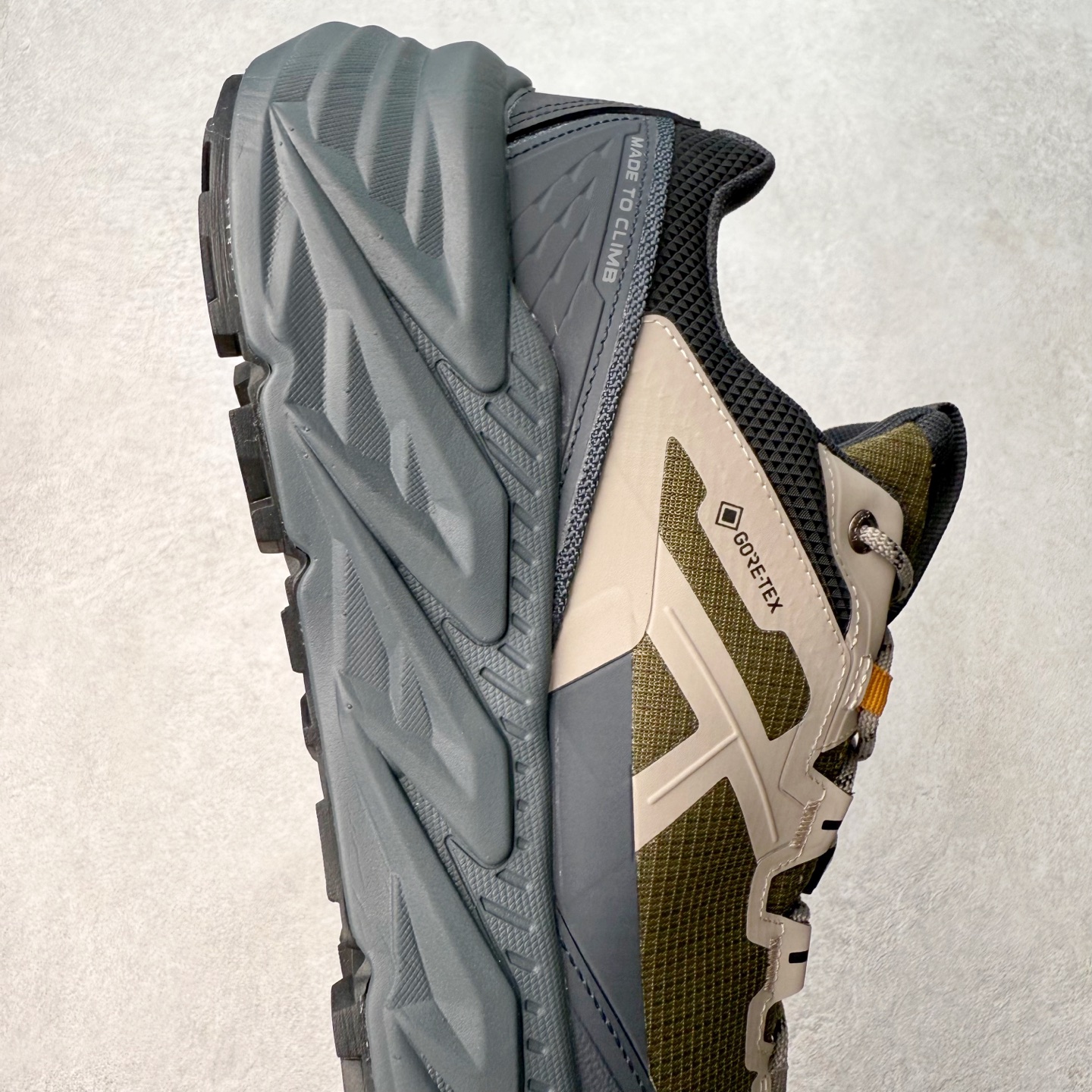 图片[6]-凯乐石 KAILAS 山行2代 GTX 25款舒适缓冲徒步 织物TPU减震防滑透气包裹性轻便低帮超强抓地力越野跑步鞋 KAILAS凯乐石品牌是全球三大全系攀登品牌之一，于2003年创立于中国广州，致力于为有攀登梦想的户外运动员及爱好者，研发制造功能性专业装备，满足他们在极限环境下安全舒适的需求，凯乐石专注于科技面料的开发及专业功能设计，产品线覆盖登山、攀岩、徒步、越野跑山、露营、旅行等多项户外运动，通过运动员的测试反馈，不断进化迭代，产品荣获国内外大奖71座，发明专利21个，更突破性的自主研发攀登器械，打造出中国的攀登硬实力。实拍调校N版已经零色差零失真 百分百还原实物色彩所见即所得 不存在货不对板色差等低级问题 选购参考实物拍摄 不混卖不参货 只用心做好货严格选品 承诺混一赔十 尺码：36 36.5 37.5 38 38.5 39 40 40.5 41 42 42.5 43 44 44.5 45-选品中心