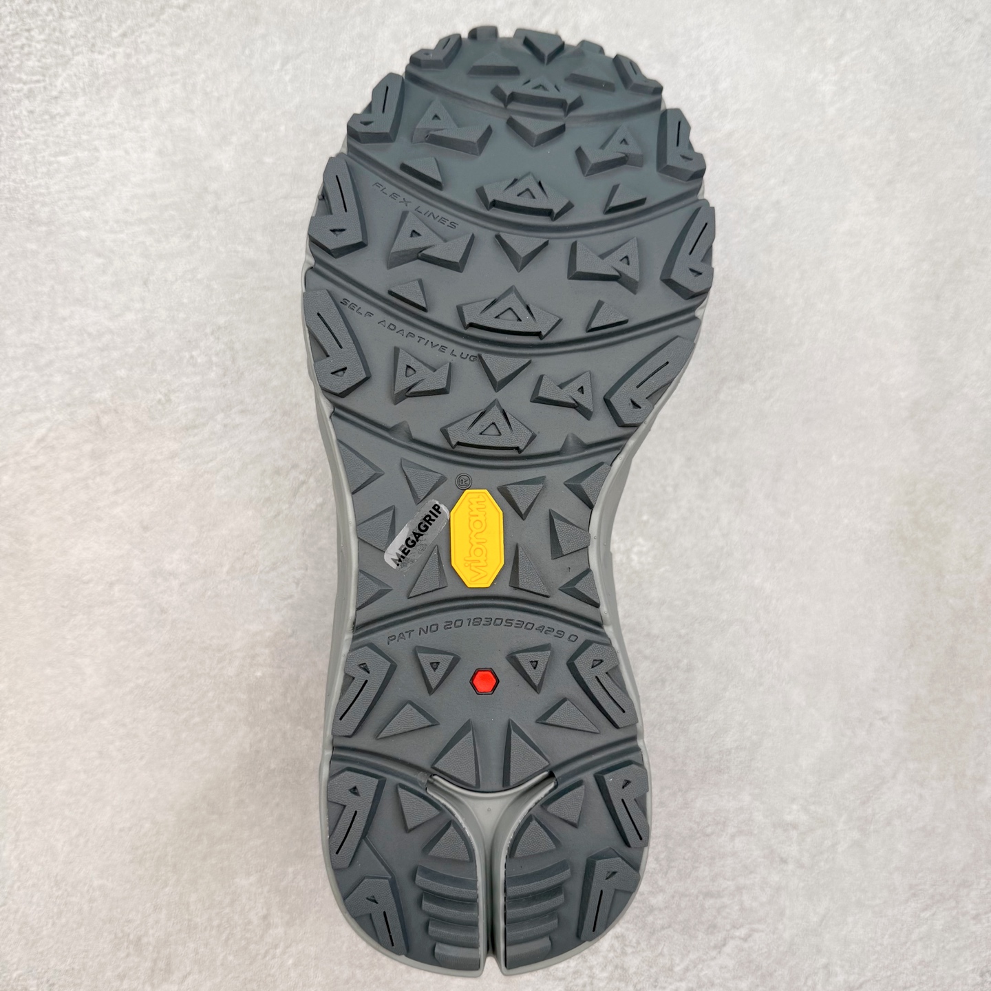 图片[9]-凯乐石 KAILAS 山行2代 GTX 25款舒适缓冲徒步 织物TPU减震防滑透气包裹性轻便低帮超强抓地力越野跑步鞋 KAILAS凯乐石品牌是全球三大全系攀登品牌之一，于2003年创立于中国广州，致力于为有攀登梦想的户外运动员及爱好者，研发制造功能性专业装备，满足他们在极限环境下安全舒适的需求，凯乐石专注于科技面料的开发及专业功能设计，产品线覆盖登山、攀岩、徒步、越野跑山、露营、旅行等多项户外运动，通过运动员的测试反馈，不断进化迭代，产品荣获国内外大奖71座，发明专利21个，更突破性的自主研发攀登器械，打造出中国的攀登硬实力。实拍调校N版已经零色差零失真 百分百还原实物色彩所见即所得 不存在货不对板色差等低级问题 选购参考实物拍摄 不混卖不参货 只用心做好货严格选品 承诺混一赔十 尺码：36 36.5 37.5 38 38.5 39 40 40.5 41 42 42.5 43 44 44.5 45-选品中心