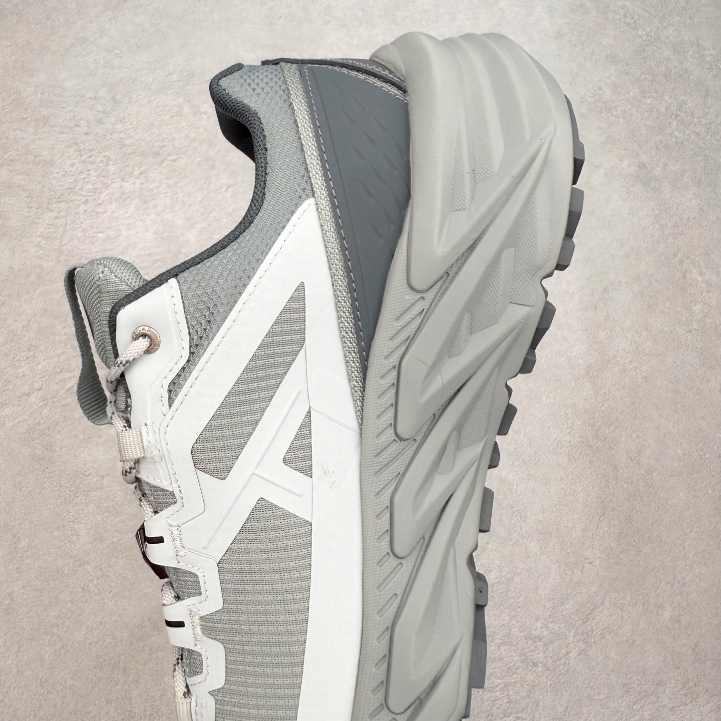 图片[7]-凯乐石 KAILAS 山行2代 GTX 25款舒适缓冲徒步 织物TPU减震防滑透气包裹性轻便低帮超强抓地力越野跑步鞋 KAILAS凯乐石品牌是全球三大全系攀登品牌之一，于2003年创立于中国广州，致力于为有攀登梦想的户外运动员及爱好者，研发制造功能性专业装备，满足他们在极限环境下安全舒适的需求，凯乐石专注于科技面料的开发及专业功能设计，产品线覆盖登山、攀岩、徒步、越野跑山、露营、旅行等多项户外运动，通过运动员的测试反馈，不断进化迭代，产品荣获国内外大奖71座，发明专利21个，更突破性的自主研发攀登器械，打造出中国的攀登硬实力。实拍调校N版已经零色差零失真 百分百还原实物色彩所见即所得 不存在货不对板色差等低级问题 选购参考实物拍摄 不混卖不参货 只用心做好货严格选品 承诺混一赔十 尺码：36 36.5 37.5 38 38.5 39 40 40.5 41 42 42.5 43 44 44.5 45-选品中心