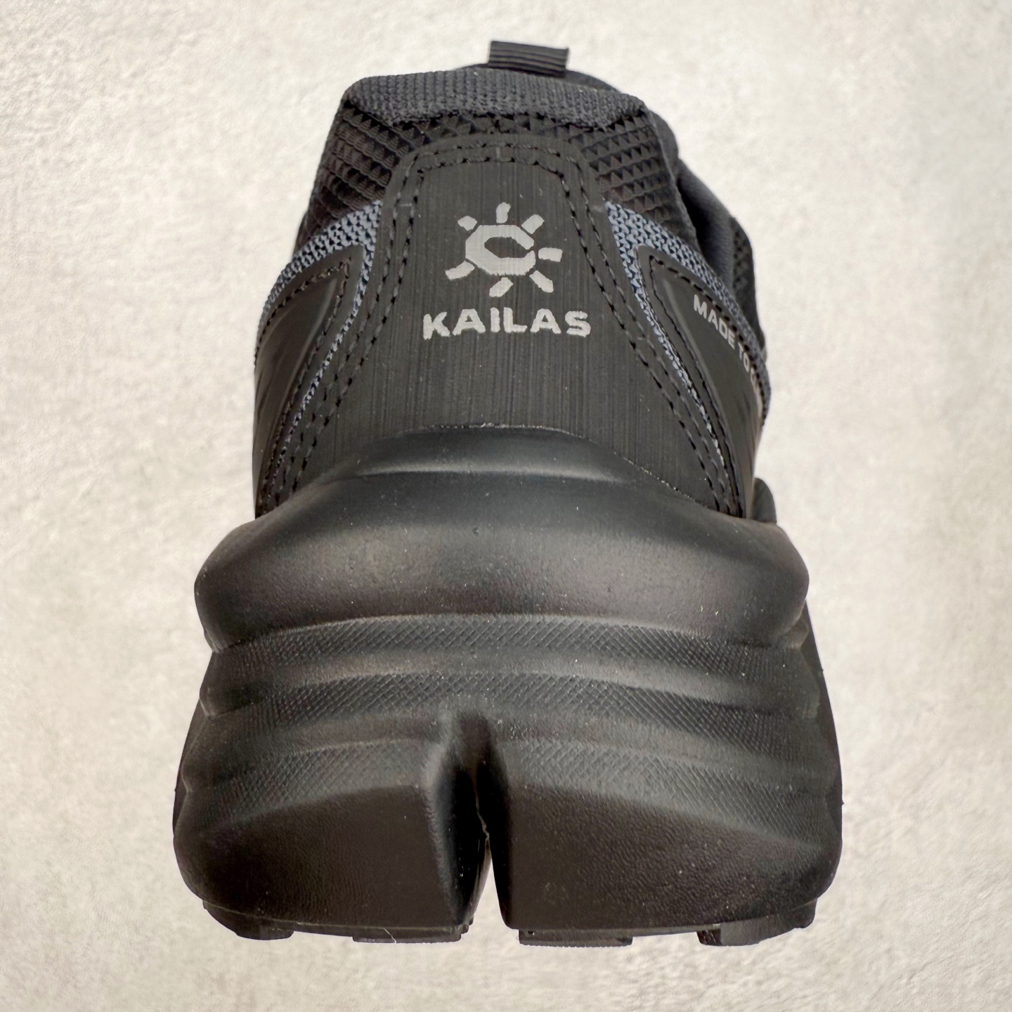 图片[8]-凯乐石 KAILAS 山行2代 GTX 25款舒适缓冲徒步 织物TPU减震防滑透气包裹性轻便低帮超强抓地力越野跑步鞋 KAILAS凯乐石品牌是全球三大全系攀登品牌之一，于2003年创立于中国广州，致力于为有攀登梦想的户外运动员及爱好者，研发制造功能性专业装备，满足他们在极限环境下安全舒适的需求，凯乐石专注于科技面料的开发及专业功能设计，产品线覆盖登山、攀岩、徒步、越野跑山、露营、旅行等多项户外运动，通过运动员的测试反馈，不断进化迭代，产品荣获国内外大奖71座，发明专利21个，更突破性的自主研发攀登器械，打造出中国的攀登硬实力。实拍调校N版已经零色差零失真 百分百还原实物色彩所见即所得 不存在货不对板色差等低级问题 选购参考实物拍摄 不混卖不参货 只用心做好货严格选品 承诺混一赔十 尺码：36 36.5 37.5 38 38.5 39 40 40.5 41 42 42.5 43 44 44.5 45-选品中心