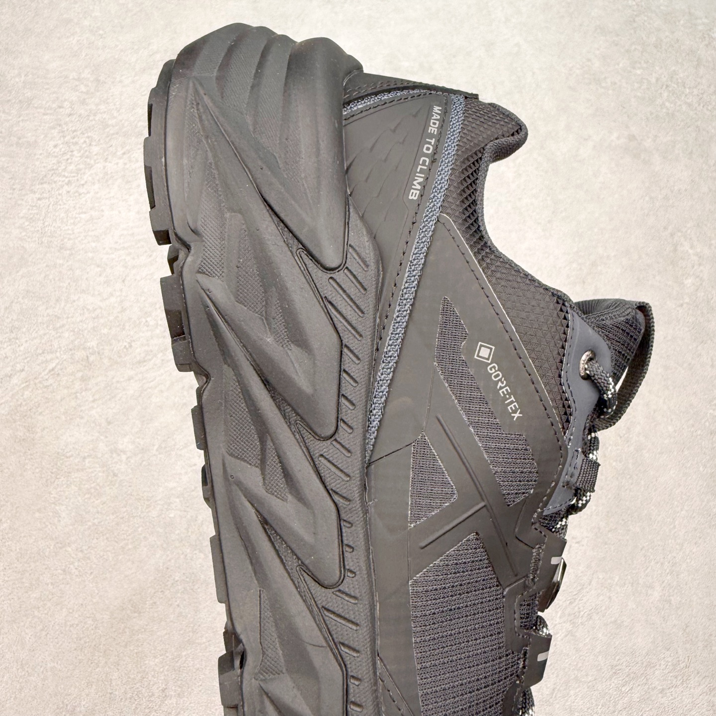 图片[6]-凯乐石 KAILAS 山行2代 GTX 25款舒适缓冲徒步 织物TPU减震防滑透气包裹性轻便低帮超强抓地力越野跑步鞋 KAILAS凯乐石品牌是全球三大全系攀登品牌之一，于2003年创立于中国广州，致力于为有攀登梦想的户外运动员及爱好者，研发制造功能性专业装备，满足他们在极限环境下安全舒适的需求，凯乐石专注于科技面料的开发及专业功能设计，产品线覆盖登山、攀岩、徒步、越野跑山、露营、旅行等多项户外运动，通过运动员的测试反馈，不断进化迭代，产品荣获国内外大奖71座，发明专利21个，更突破性的自主研发攀登器械，打造出中国的攀登硬实力。实拍调校N版已经零色差零失真 百分百还原实物色彩所见即所得 不存在货不对板色差等低级问题 选购参考实物拍摄 不混卖不参货 只用心做好货严格选品 承诺混一赔十 尺码：36 36.5 37.5 38 38.5 39 40 40.5 41 42 42.5 43 44 44.5 45-选品中心