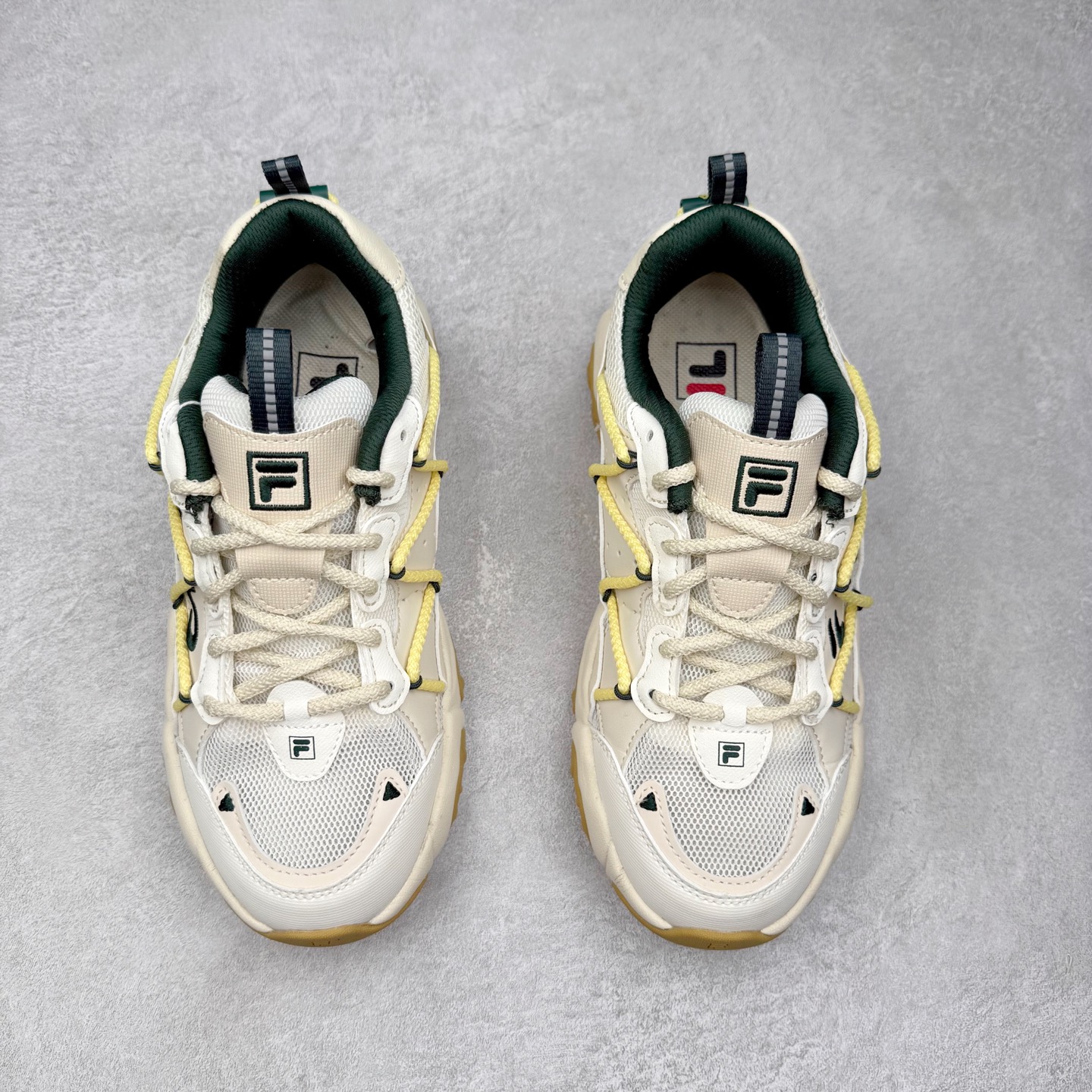 图片[2]-FILA斐乐 FLUID 6 猫爪织物合成革百搭潮流时尚个性运动复古经典减震耐磨低帮老爹鞋 FUSION 系列传承了 FILA 的百年基因，融入年轻运动及潮流文化，成为引领变革、创新突破的一代。以“1+N” 的跨界合作模式重现经典的同时创造经典。带来最出其不意的跨界合作惊喜。同时，FILAFUSION把FILA 的 DNA 融入到定制体验里，你可以随心制造厲于你的产品。FILA FUSION 的鞋家族涵盖了老爹鞋、跑步鞋、网球鞋、季节款。风格复古新潮，满足了时尚人士出行及各类运动的搭配需求，成为当下年轻人筷拥的鞋类品牌之一。FILA FUSION 走进年轻人的世界，通过年轻人运动，街舞，滑板，篮球，展现 FILA FUSION 的潮流态度和年轻文化。FILA FUSION 认为末来属于引领变革、创新突破的年轻一代，让我们一起构成 FILA 未来的蓝图吧！尺码：35.5 36 36.5 37.5 38 38.5 39 40 40.5 41 42 42.5 43 44 44.5 45-选品中心