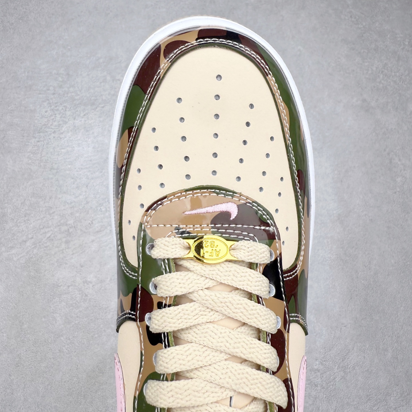 图片[4]-NK Air Force 1´07 Low 空军一号低帮百搭休闲运动板鞋 HQ1967-200 柔软、弹性十足的缓震性能和出色的中底设计 横跨复古与现代的外型结合 造就出风靡全球 三十多年的Force 1 直到今天还深受青睐 实拍调校N版已经零色差零失真 百分百还原实物色彩所见即所得 不存在货不对板色差等低级问题 选购参考实物拍摄 不混卖不参货 只用心做好货严格选品 承诺混一赔十 尺码：36 36.5 37.5 38 38.5 39 40 40.5 41 42 42.5 43 44 44.5 45-选品中心