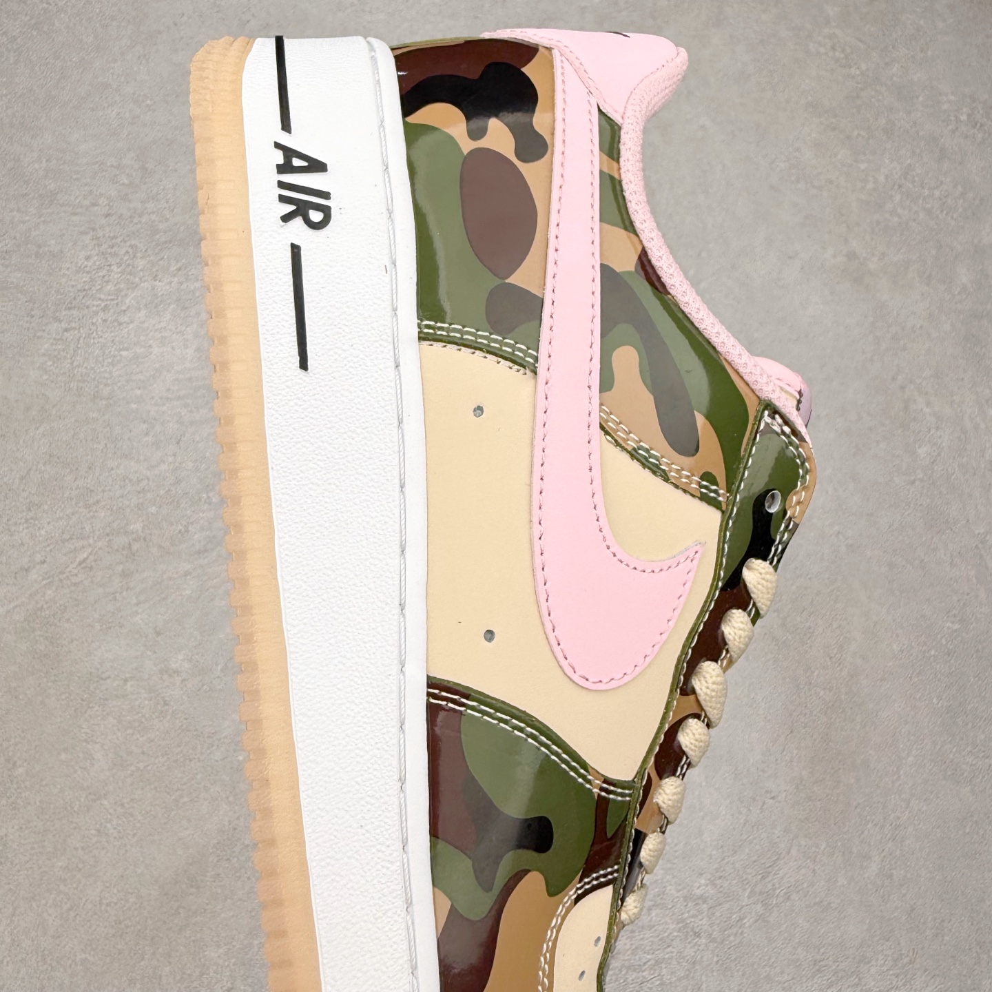 图片[6]-NK Air Force 1´07 Low 空军一号低帮百搭休闲运动板鞋 HQ1967-200 柔软、弹性十足的缓震性能和出色的中底设计 横跨复古与现代的外型结合 造就出风靡全球 三十多年的Force 1 直到今天还深受青睐 实拍调校N版已经零色差零失真 百分百还原实物色彩所见即所得 不存在货不对板色差等低级问题 选购参考实物拍摄 不混卖不参货 只用心做好货严格选品 承诺混一赔十 尺码：36 36.5 37.5 38 38.5 39 40 40.5 41 42 42.5 43 44 44.5 45-选品中心