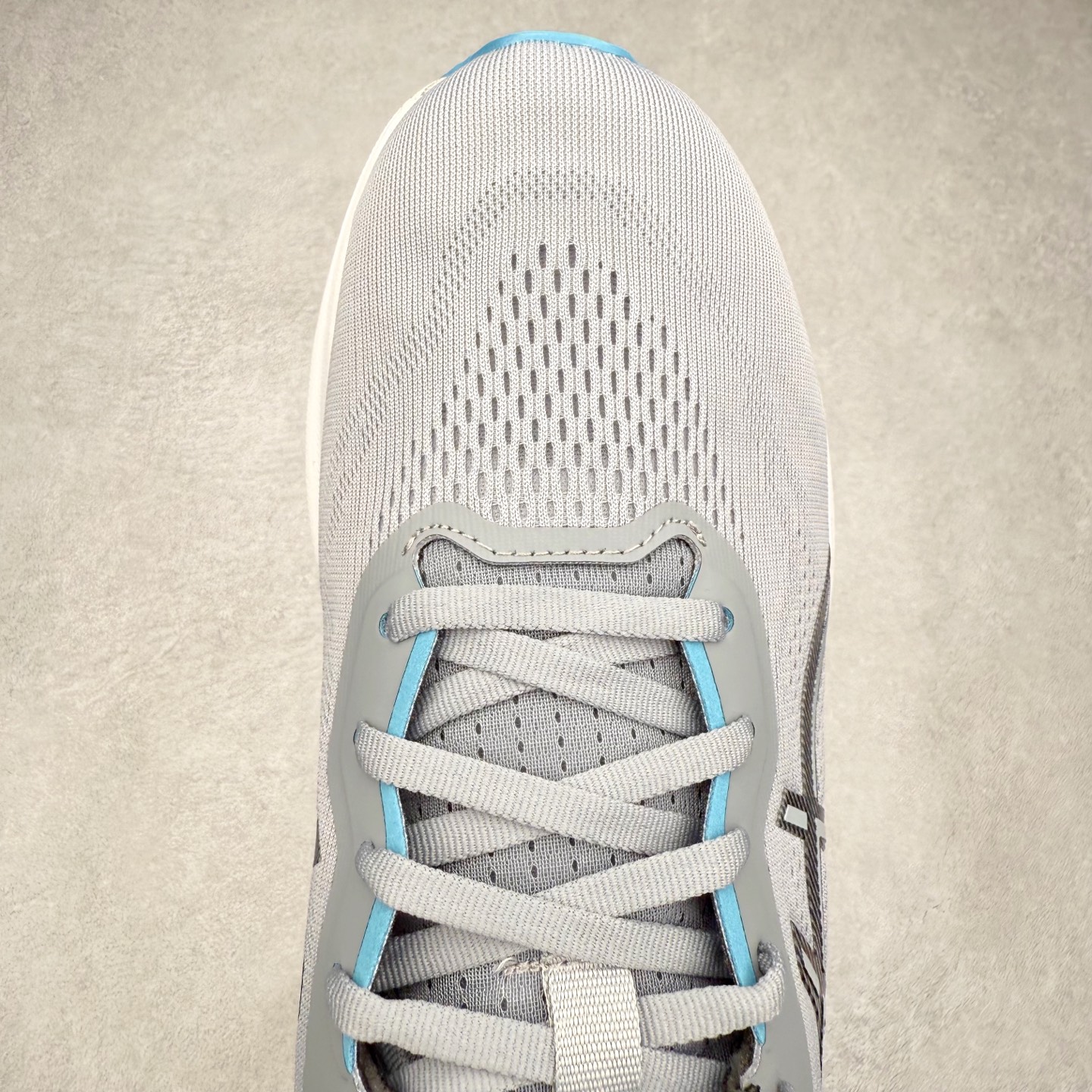 图片[4]-Asics GT-1000 13 GTX 亚瑟士舒适运动稳定防滑支撑低帮休闲跑步鞋 GT-1000 13采用网眼鞋面，提供良好透气性 中底处的PUREGEL科技与FLYTEFOAM缓冲层可減轻鞋身的重量 带来更加柔软的触地脚感 在每一步中创造更加舒适的运动体验 尺码：36 36.5 37.5 38 38.5 39 40 40.5 41.5 42 42.5 43.5 44 44.5 45-选品中心