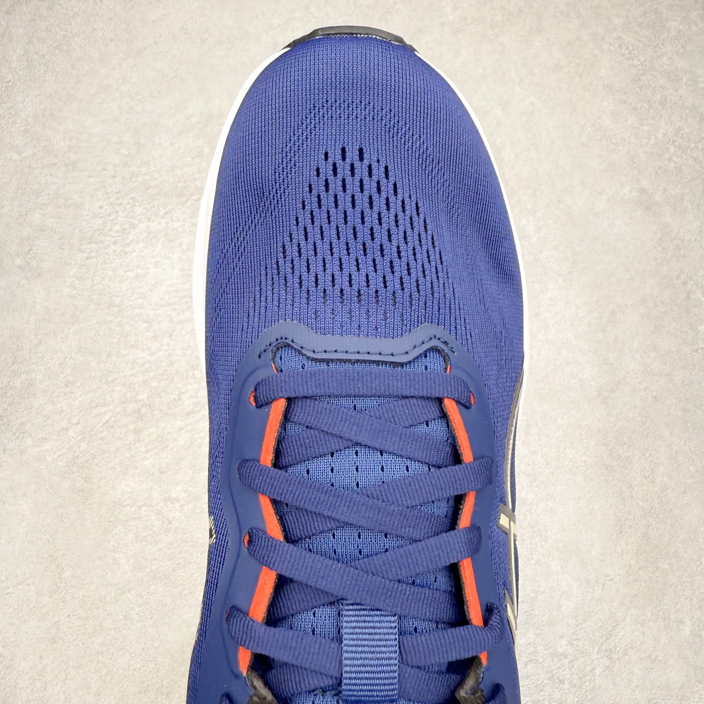 图片[4]-Asics GT-1000 13 GTX 亚瑟士舒适运动稳定防滑支撑低帮休闲跑步鞋 GT-1000 13采用网眼鞋面，提供良好透气性 中底处的PUREGEL科技与FLYTEFOAM缓冲层可減轻鞋身的重量 带来更加柔软的触地脚感 在每一步中创造更加舒适的运动体验 尺码：36 36.5 37.5 38 38.5 39 40 40.5 41.5 42 42.5 43.5 44 44.5 45-选品中心