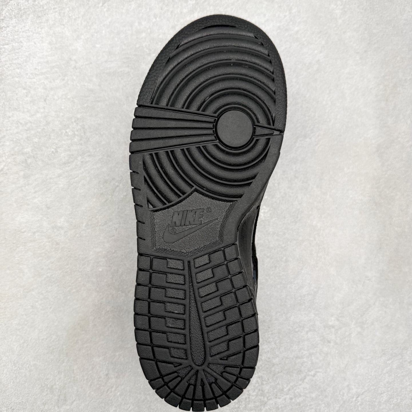 图片[9]-NK Dunk Low HV4388-001 极限压缩利润空间 超乎所想的高性价比 用料绝不含糊 原盒原配 正确耐磨橡胶大底 超高清洁度 全鞋零毛边皮料切割 全套原楦原模倾力打造完美版型 尺码：36 36.5 37.5 38 38.5 39 40 40.5 41 42 42.5 43 44 44.5 45 46-选品中心