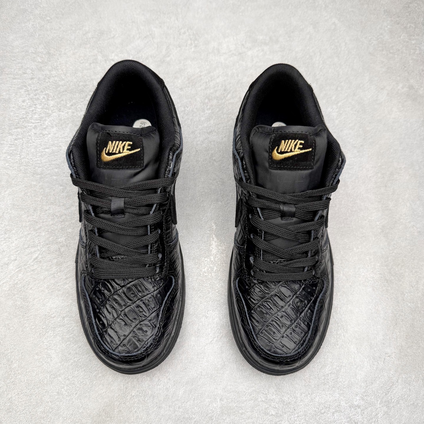 图片[2]-NK Dunk Low HV4388-001 极限压缩利润空间 超乎所想的高性价比 用料绝不含糊 原盒原配 正确耐磨橡胶大底 超高清洁度 全鞋零毛边皮料切割 全套原楦原模倾力打造完美版型 尺码：36 36.5 37.5 38 38.5 39 40 40.5 41 42 42.5 43 44 44.5 45 46-选品中心