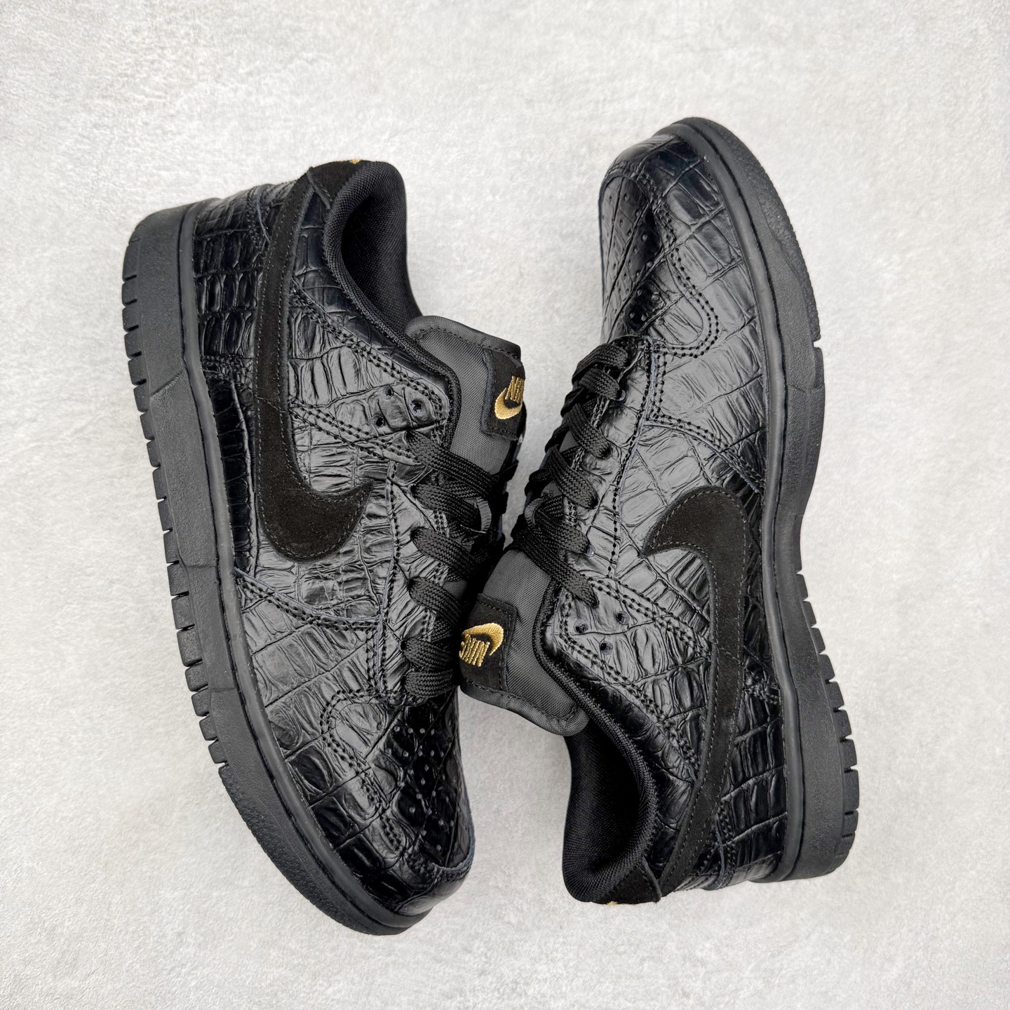 图片[3]-NK Dunk Low HV4388-001 极限压缩利润空间 超乎所想的高性价比 用料绝不含糊 原盒原配 正确耐磨橡胶大底 超高清洁度 全鞋零毛边皮料切割 全套原楦原模倾力打造完美版型 尺码：36 36.5 37.5 38 38.5 39 40 40.5 41 42 42.5 43 44 44.5 45 46-选品中心