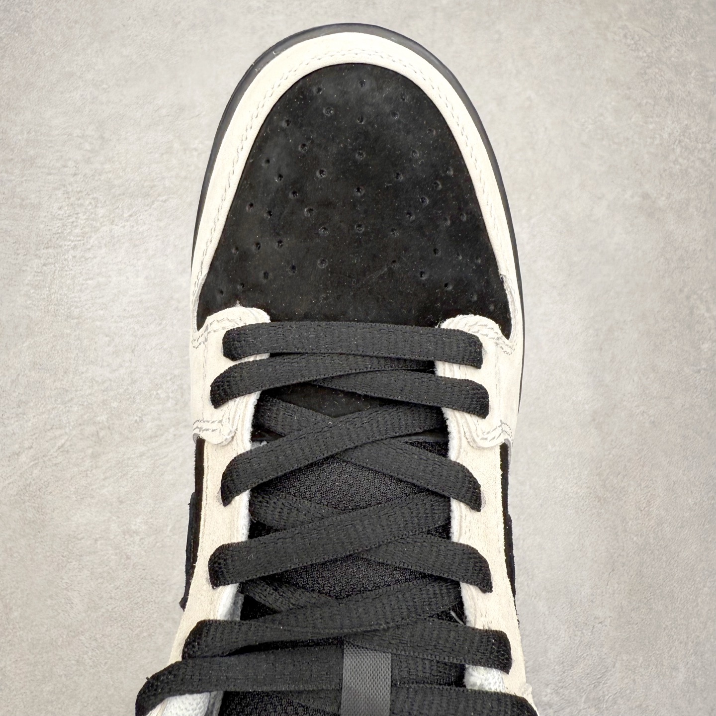 图片[4]-NK SB Dunk Low HF3704-001 极限压缩利润空间 超乎所想的高性价比 用料绝不含糊 原盒原配 正确耐磨橡胶大底 超高清洁度 全鞋零毛边皮料切割 全套原楦原模倾力打造完美版型 尺码：36 36.5 37.5 38 38.5 39 40 40.5 41 42 42.5 43 44 44.5 45 46-选品中心