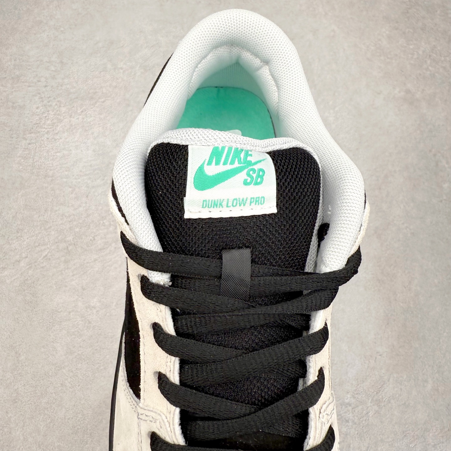 图片[5]-NK SB Dunk Low HF3704-001 极限压缩利润空间 超乎所想的高性价比 用料绝不含糊 原盒原配 正确耐磨橡胶大底 超高清洁度 全鞋零毛边皮料切割 全套原楦原模倾力打造完美版型 尺码：36 36.5 37.5 38 38.5 39 40 40.5 41 42 42.5 43 44 44.5 45 46-选品中心