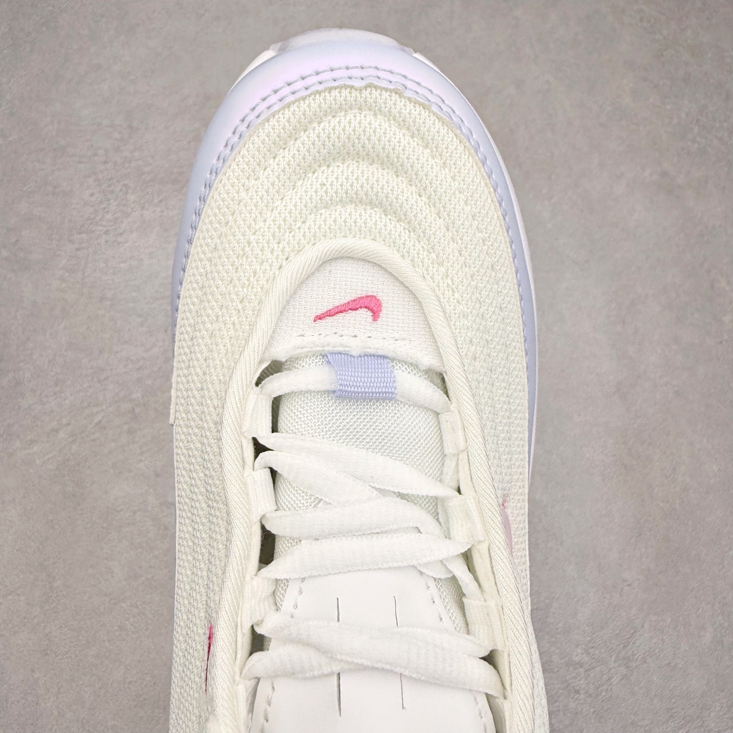 图片[4]-NK Air Max Portal 豪门系列低帮气垫百搭增高休闲运动慢跑鞋 选用网眼鞋面，脚感舒适透气。鞋舌、鞋侧及后跟处饰有品牌标识，简约大气又时尚。采用经典系带开合方式，可自由调节松紧度。泡棉中底搭载Max Air气垫，具有良好的回弹性及缓震性能。橡胶外底可防滑耐磨，提升抓地力。尺码：35.5 36 36.5 37.5 38 38.5 39 40 40.5 41 42 42.5 43 44 44.5 45-选品中心