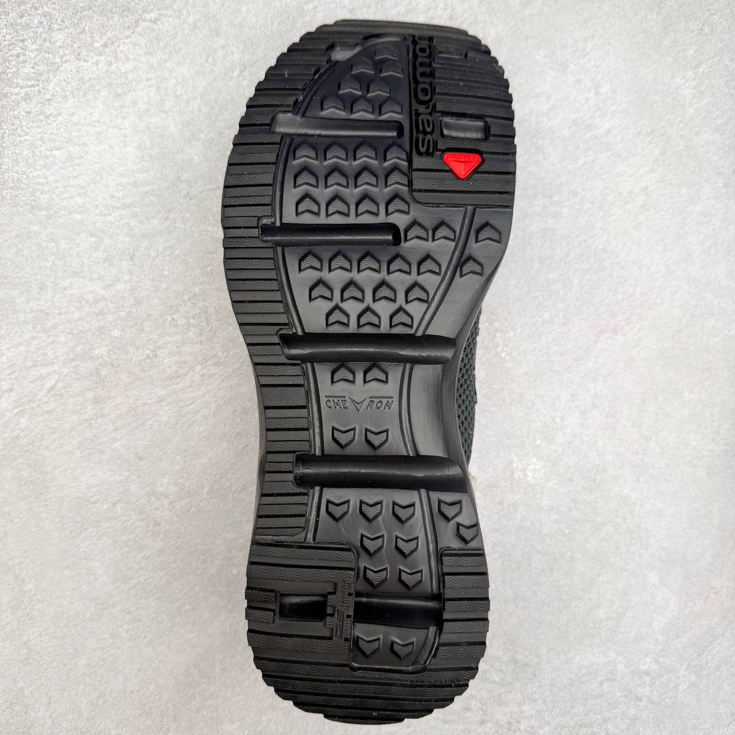 图片[9]-＃HP SALOMON萨洛蒙 RX Slide 3.0 CANVAS 舒适柔软 防滑包头拖鞋 男女同款 SALOMON诞生于1947年的法国阿尔卑斯山区，全球知名的户外运动品牌。一直致力于推动滑雪、越野跑等山地运动的发展及产品的进步。其产品设计致力于追求创新和发掘产品的性能极限，帮助喜欢自由的人在山地间不断挑战自我。实拍调校N版已经零色差零失真 百分百还原实物色彩所见即所得 不存在货不对板色差等低级问题 选购参考实物拍摄 不混卖不参货 只用心做好货严格选品 承诺混一赔十 尺码：36 36.5 37.5 38 38.5 39 40 40.5 41 42 42.5 43 44 44.5 45-选品中心