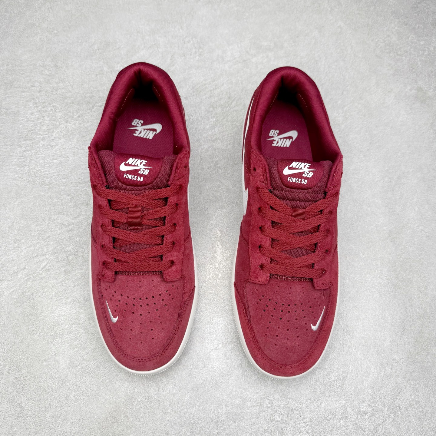 图片[2]-NK SB Force 58 空军58系列低帮休闲运动滑板板鞋 DV5477-108 鞋面由帆布和麂皮拼接 层次感丰富 搭配硫化外底 耐磨耐穿 鞋舌及中底后跟处饰有SB Logo 表明鞋款身份 采用包边设计 经久耐穿 硫化结构则有效提升灵活性 穿上这款全新推出的创意力作 助你耀动街头 尺码：36 36.5 37.5 38 38.5 39 40 40.5 41 42 42.5 43 44 45-选品中心