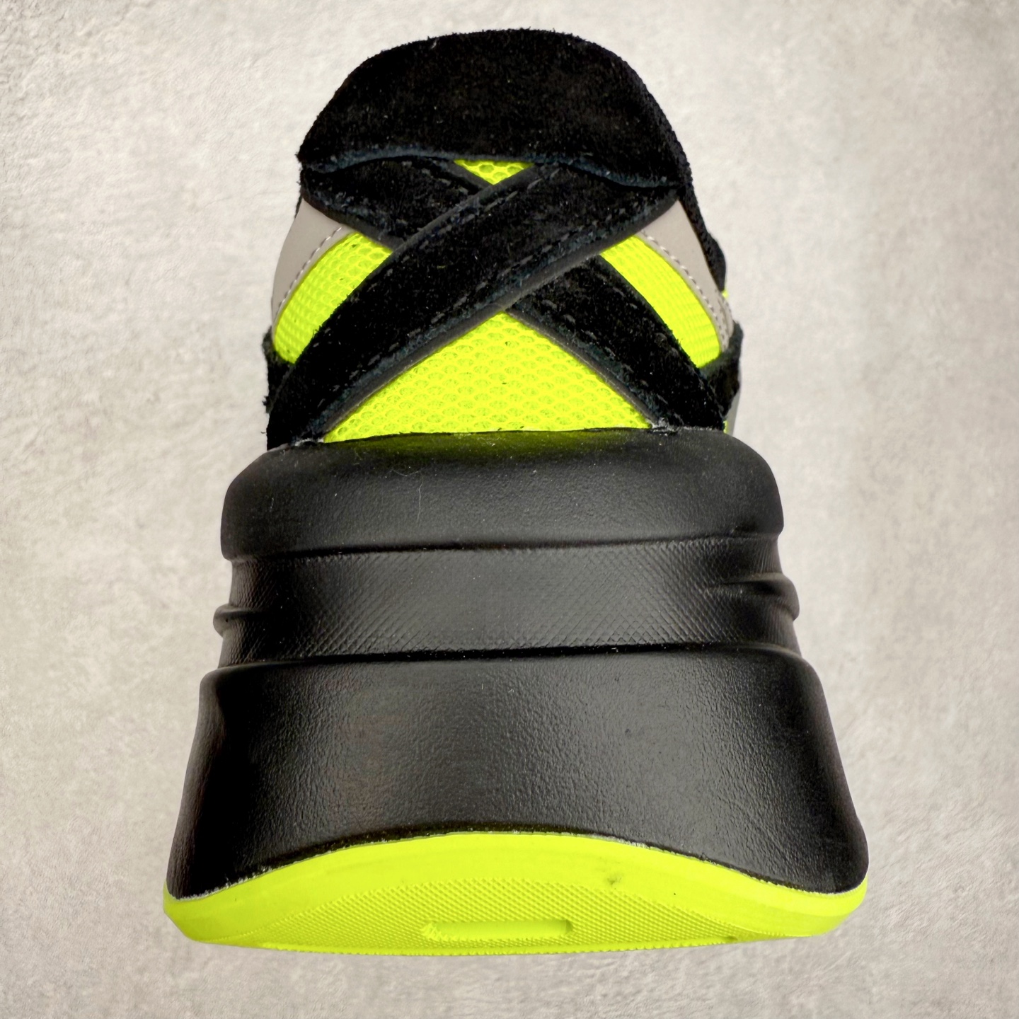 图片[8]-Onitsuka Tiger SP-1 鬼塚虎织物牛剖层革合成革厚底百搭减震耐磨低帮生活休闲鞋 鬼塚虎从运动中汲取灵感，并致力于打造融合舒适感受与创新设计的时尚品牌。品牌的设计风格既体现了对传统的致敬，同时也表达了对精致风格和现代创意的推崇。我们提供独具个性的全系列产品，打造从头到脚的整体穿搭。每件产品皆以精湛工艺匠心打造，细节考究，品质出众。尺码：36 37 37.5 38 39 39.5 40.5 41.5 42 42.5 43.5 44 45-选品中心