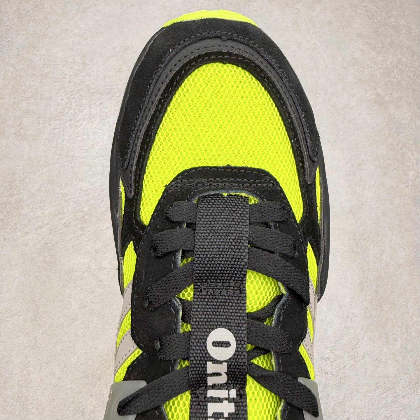 图片[4]-Onitsuka Tiger SP-1 鬼塚虎织物牛剖层革合成革厚底百搭减震耐磨低帮生活休闲鞋 鬼塚虎从运动中汲取灵感，并致力于打造融合舒适感受与创新设计的时尚品牌。品牌的设计风格既体现了对传统的致敬，同时也表达了对精致风格和现代创意的推崇。我们提供独具个性的全系列产品，打造从头到脚的整体穿搭。每件产品皆以精湛工艺匠心打造，细节考究，品质出众。尺码：36 37 37.5 38 39 39.5 40.5 41.5 42 42.5 43.5 44 45-选品中心