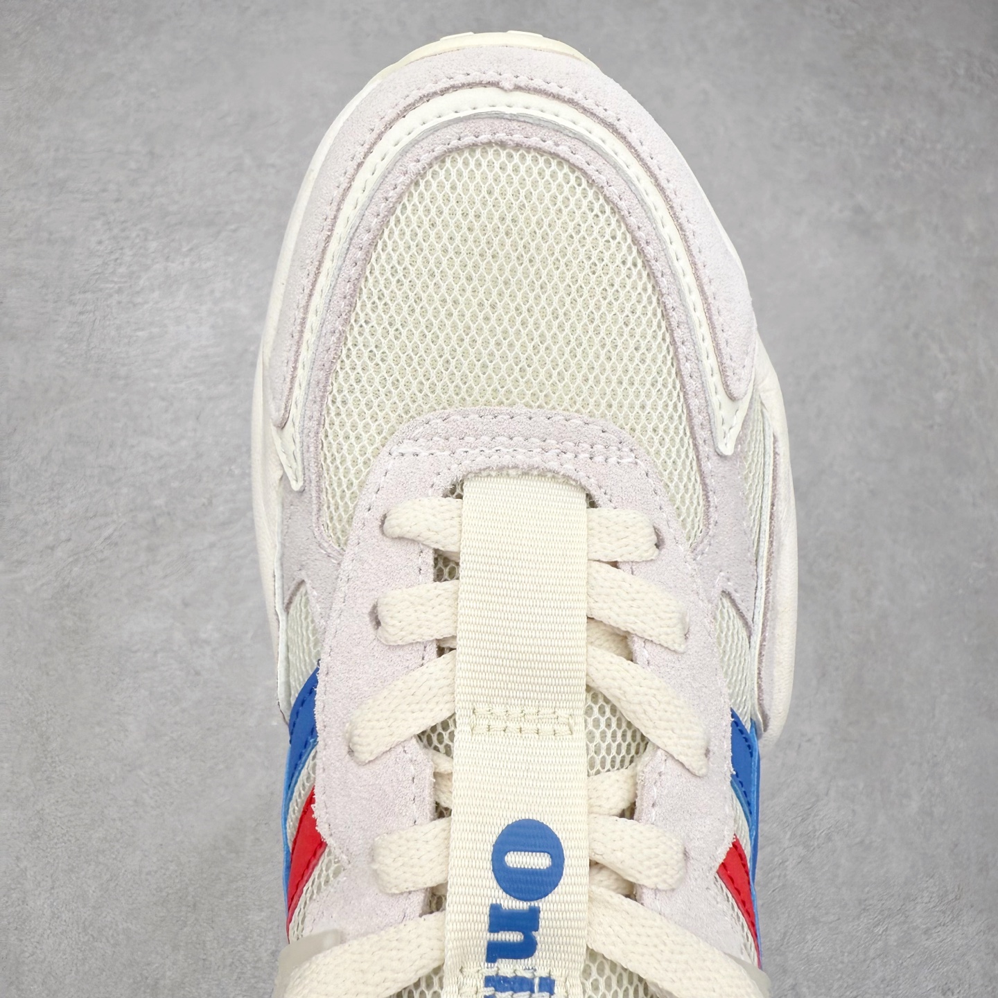 图片[4]-Onitsuka Tiger SP-1 鬼塚虎织物牛剖层革合成革厚底百搭减震耐磨低帮生活休闲鞋 鬼塚虎从运动中汲取灵感，并致力于打造融合舒适感受与创新设计的时尚品牌。品牌的设计风格既体现了对传统的致敬，同时也表达了对精致风格和现代创意的推崇。我们提供独具个性的全系列产品，打造从头到脚的整体穿搭。每件产品皆以精湛工艺匠心打造，细节考究，品质出众。尺码：36 37 37.5 38 39 39.5 40.5 41.5 42 42.5 43.5 44 45-选品中心