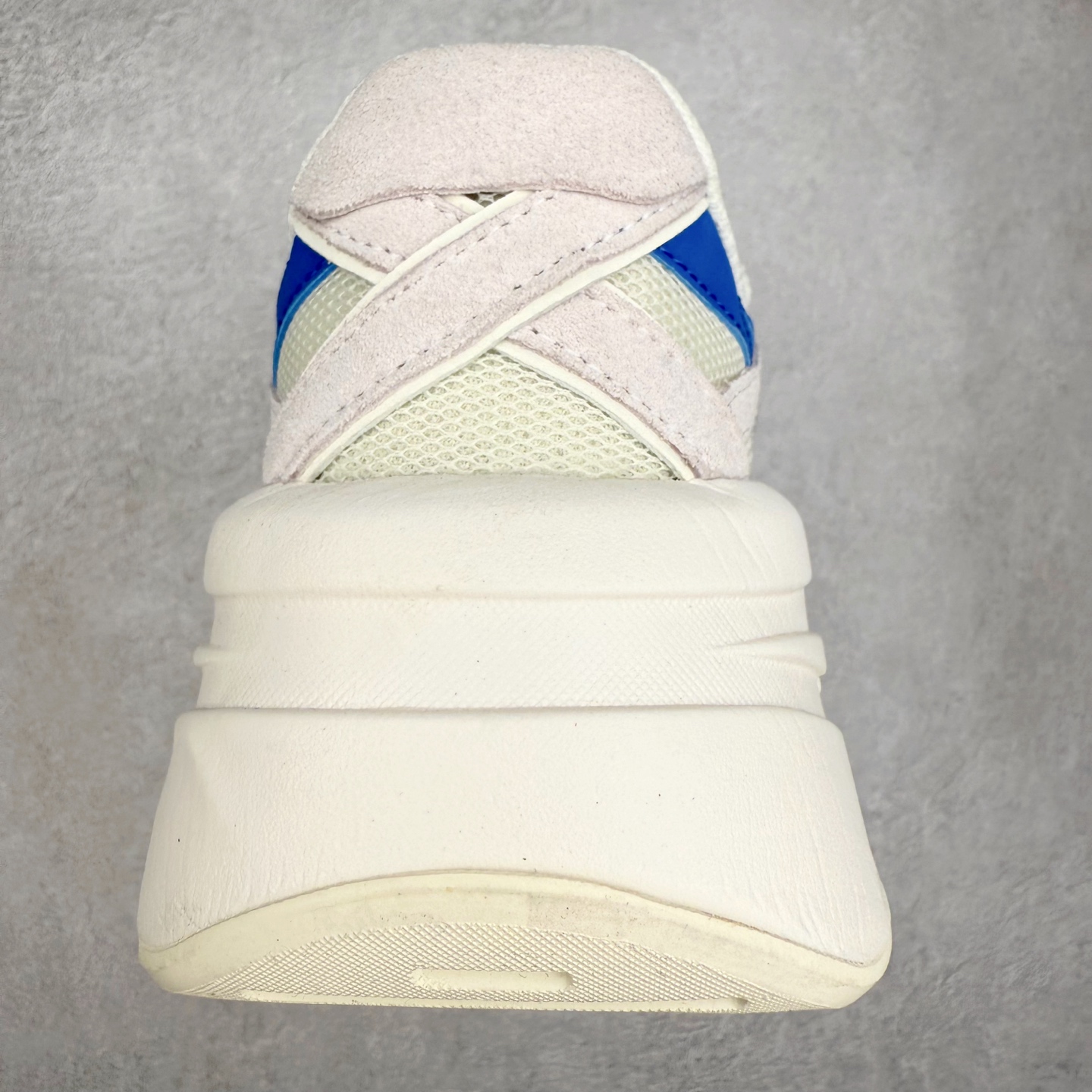 图片[8]-Onitsuka Tiger SP-1 鬼塚虎织物牛剖层革合成革厚底百搭减震耐磨低帮生活休闲鞋 鬼塚虎从运动中汲取灵感，并致力于打造融合舒适感受与创新设计的时尚品牌。品牌的设计风格既体现了对传统的致敬，同时也表达了对精致风格和现代创意的推崇。我们提供独具个性的全系列产品，打造从头到脚的整体穿搭。每件产品皆以精湛工艺匠心打造，细节考究，品质出众。尺码：36 37 37.5 38 39 39.5 40.5 41.5 42 42.5 43.5 44 45-选品中心