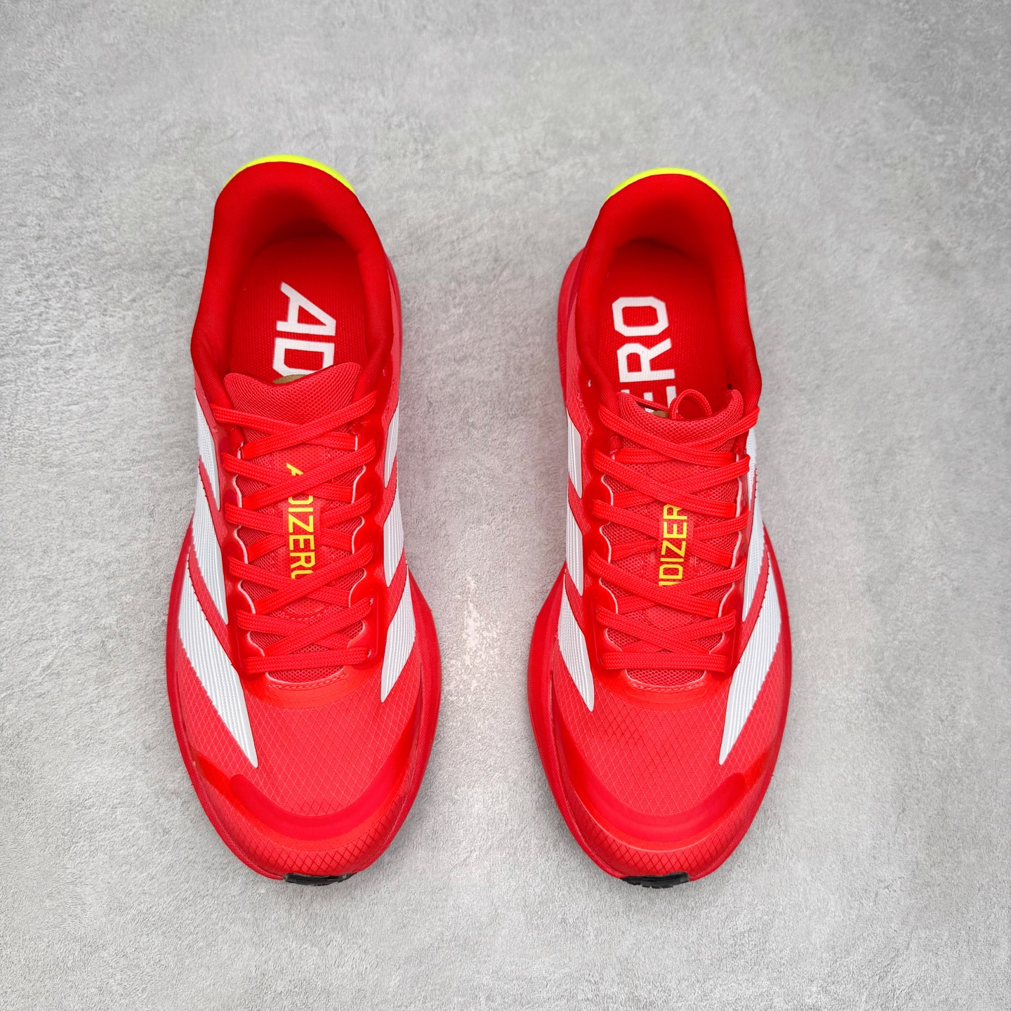 图片[2]-AD Adizero BK 夏季透气网眼竞速跑鞋 JS4434 融合Lightstrike和Lightstrike Pro技术 采用乙烯/乙酸乙烯酯(EVA)材质 打造舒适中底 含ENERGYROD能量碳柱 旨在为步伐添活力 尺码：36 36.5 37 38 38.5 39 40 40.5 41 42 42.5 43 44 44.5 45-选品中心