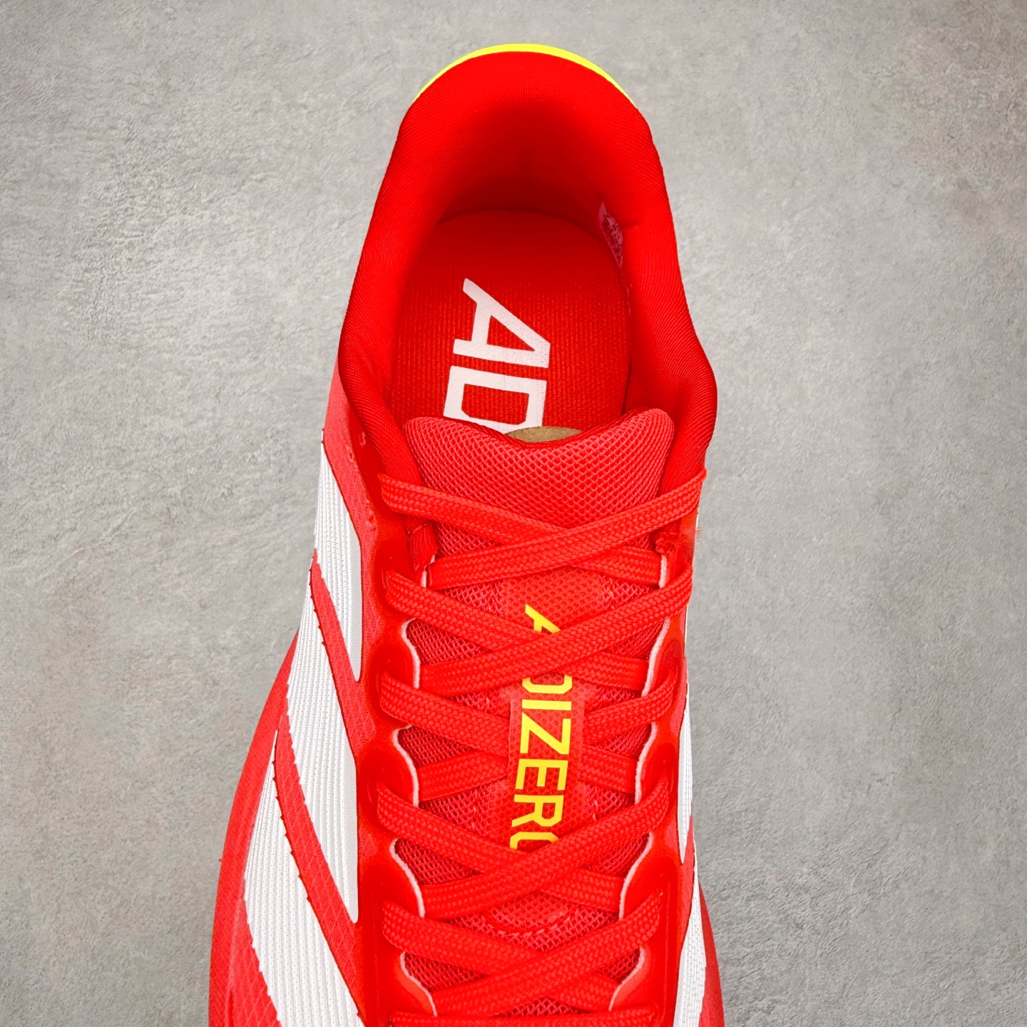 图片[5]-AD Adizero BK 夏季透气网眼竞速跑鞋 JS4434 融合Lightstrike和Lightstrike Pro技术 采用乙烯/乙酸乙烯酯(EVA)材质 打造舒适中底 含ENERGYROD能量碳柱 旨在为步伐添活力 尺码：36 36.5 37 38 38.5 39 40 40.5 41 42 42.5 43 44 44.5 45-选品中心