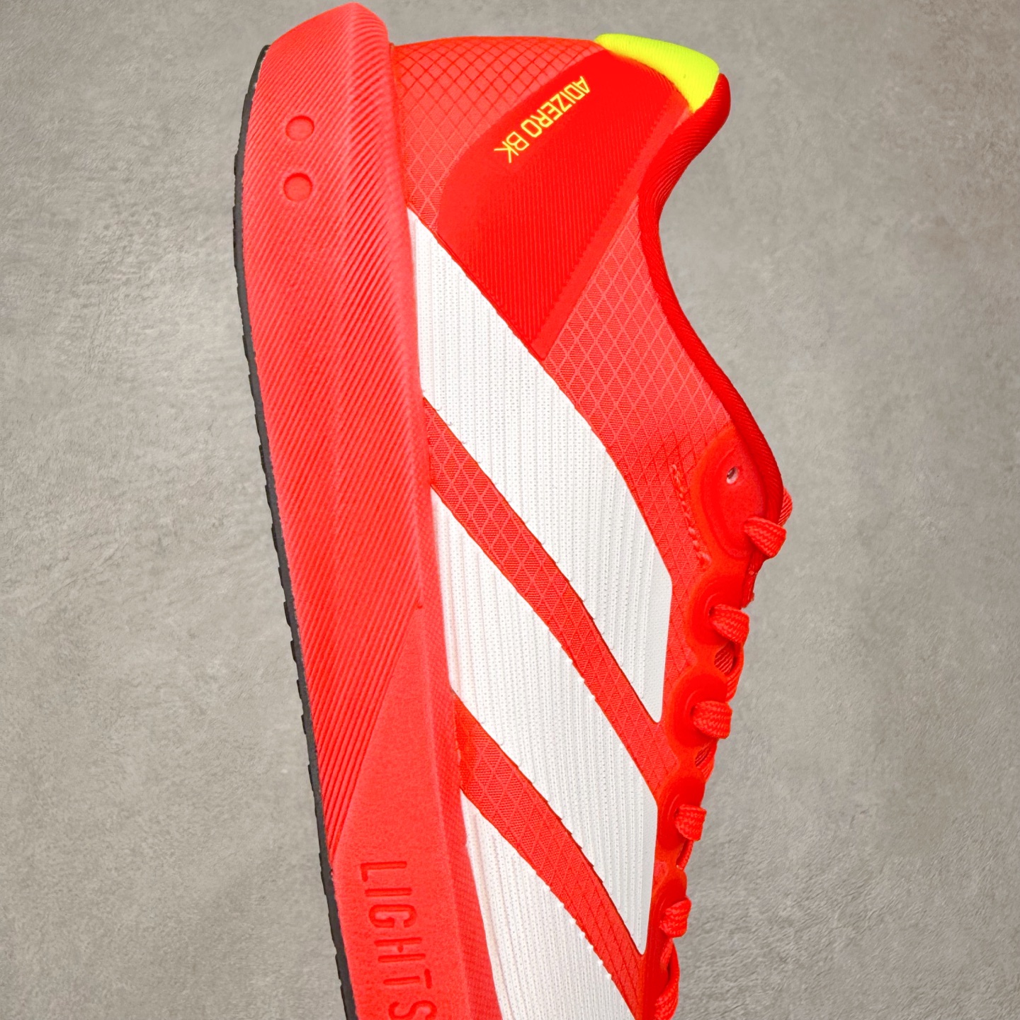 图片[6]-AD Adizero BK 夏季透气网眼竞速跑鞋 JS4434 融合Lightstrike和Lightstrike Pro技术 采用乙烯/乙酸乙烯酯(EVA)材质 打造舒适中底 含ENERGYROD能量碳柱 旨在为步伐添活力 尺码：36 36.5 37 38 38.5 39 40 40.5 41 42 42.5 43 44 44.5 45-选品中心