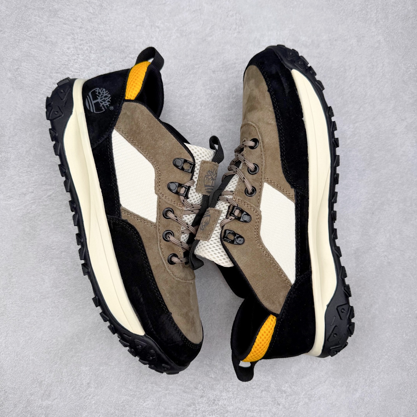 图片[3]-Timberland添柏岚/天伯伦户外低帮休闲鞋系列 广东大厂品质 原盒原包装 25ss新款时尚潮流搭配 面料采用意大利🇮🇹顶级磨砂细纹牛皮 搭配防臭防腐真皮乳胶鞋垫 给您完美的穿着体验 质量考究耐穿 型男必备 专治不帅 高品质脚感一流 尺码：39 40 41 42 43 44-选品中心