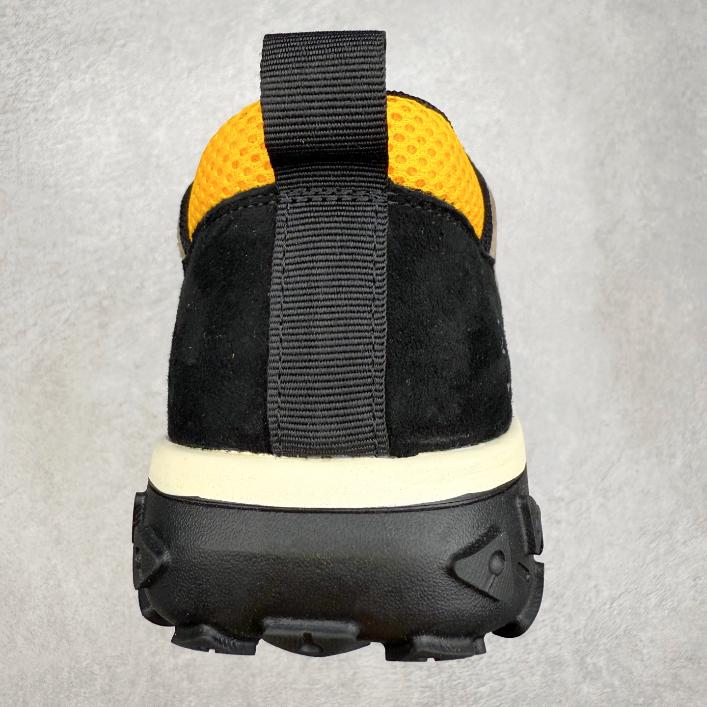 图片[8]-Timberland添柏岚/天伯伦户外低帮休闲鞋系列 广东大厂品质 原盒原包装 25ss新款时尚潮流搭配 面料采用意大利🇮🇹顶级磨砂细纹牛皮 搭配防臭防腐真皮乳胶鞋垫 给您完美的穿着体验 质量考究耐穿 型男必备 专治不帅 高品质脚感一流 尺码：39 40 41 42 43 44-选品中心