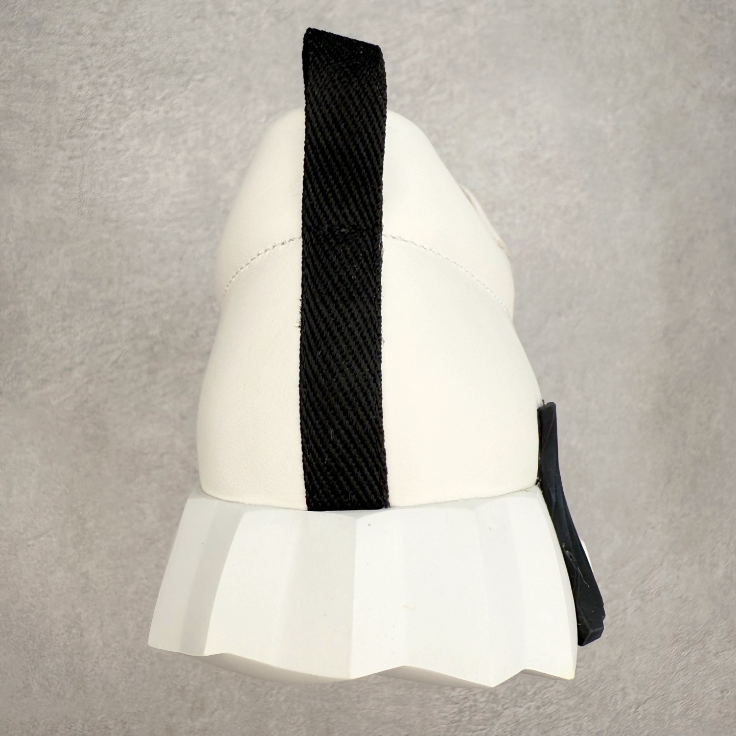 图片[8]-Hermes 爱马仕 Bouncing 老钱风 皮面款 低帮休闲鞋 海淘代购同渠道品质 高端零售 外贸充正专供 原版购入开发 ZP级全套包装 完美楦型 正确卡色 大底 质感媲美原版 细节与原版一致 请注意区分市面通货材 尺码：39 40 41 42 43 44 45-选品中心