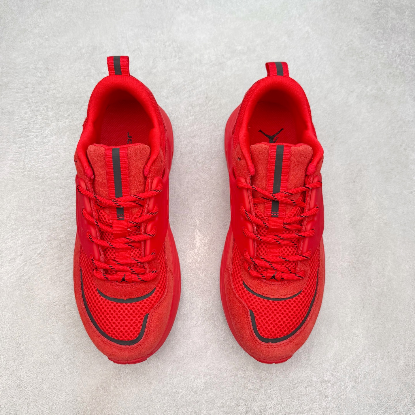 图片[2]-Jordan Trunner O/S AJ经典百搭透气生活休闲鞋 实拍调校N版已经零色差零失真 百分百还原实物色彩所见即所得 不存在货不对板色差等低级问题 选购参考实物拍摄 不混卖不参货 只用心做好货严格选品 承诺混一赔十 尺码：36 36.5 37.5 38 38.5 39 40 40.5 41 42 42.5 43 44 44.5 45-选品中心