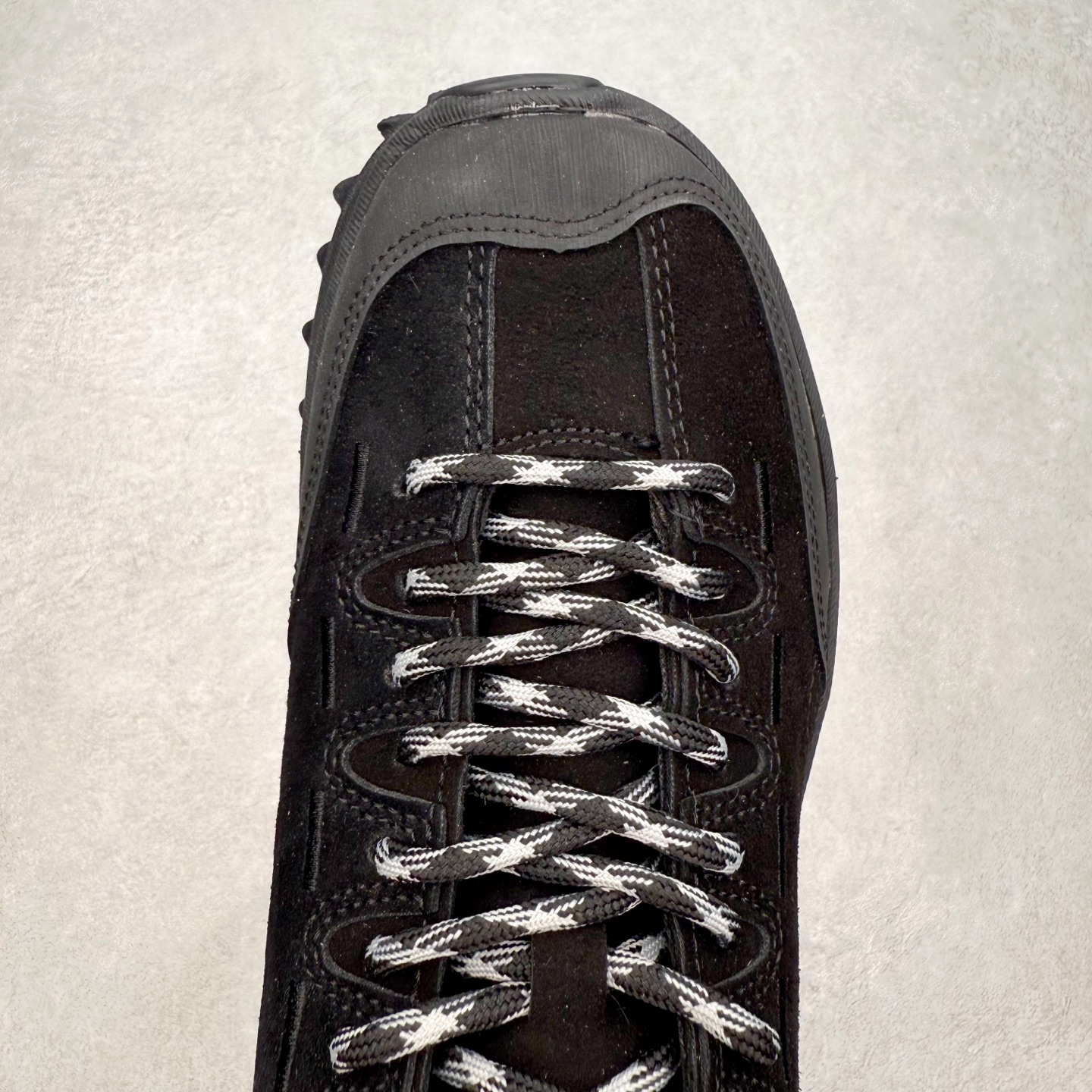 图片[4]-KEEN Jasper Zionic 科恩舒适轻盈耐磨低帮徒步鞋 KEEN诞生于2003年的美国人气户外品牌，以一双“保护脚趾”且能涉足水域的户外凉鞋NEWPORT诞生为契机，开启原创制鞋之路。KEEN相信，天空之下即是户外，因为户外不一定是极具挑战性的独自冒险，也可以是与朋友、家人和宠物一同分享外面的世界。同时，KEEN从诞生之初便始终贯彻环保制鞋的理念，不断创造出优秀的原创奇履。脚踏实地，致力向善。我们想和世界产生更多交集为世界减少更多负担，和你趣户外、趣做自己、趣环保让地球和生活都变得更美好。尺码：36 36.5 37.5 38 38.5 39 40 40.5 41 42 42.5 43 44 44.5 45-选品中心