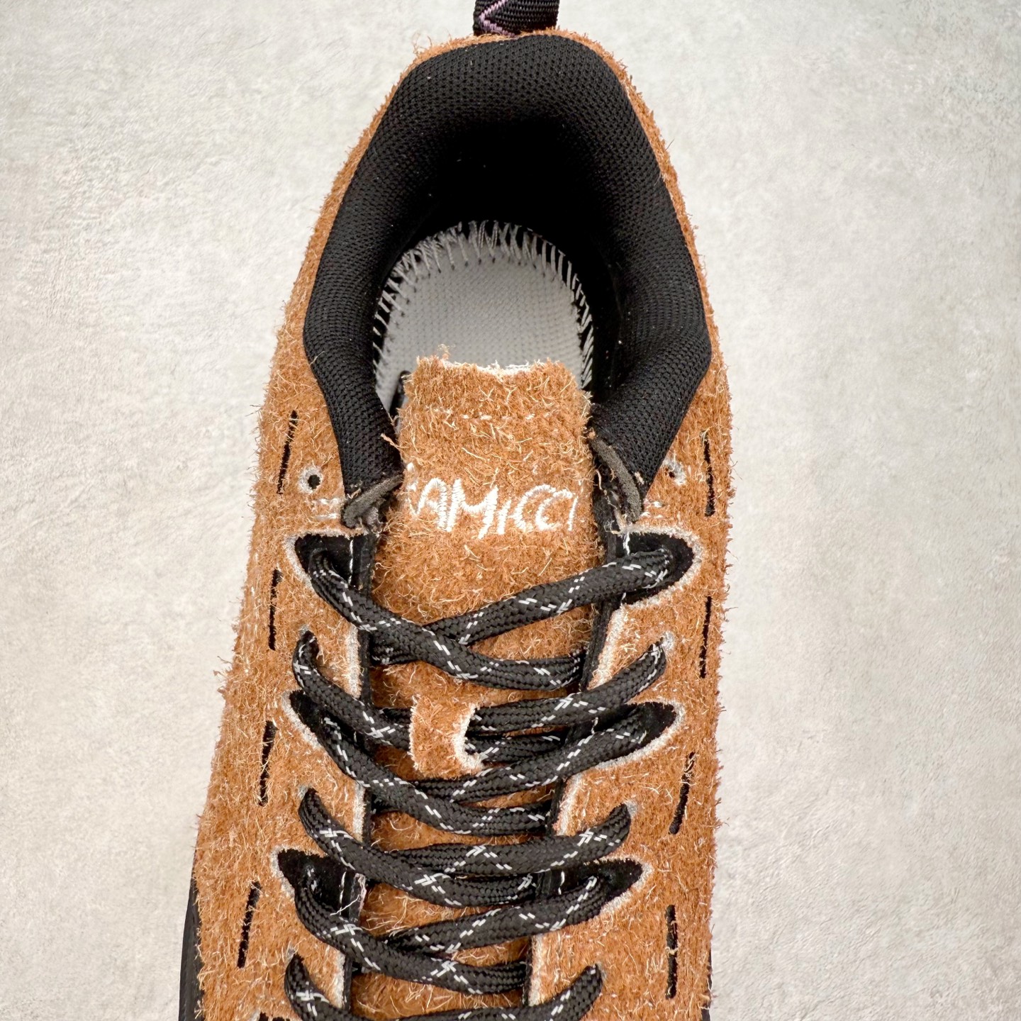 图片[5]-KEEN Jasper Zionic 科恩舒适轻盈耐磨低帮徒步鞋 KEEN诞生于2003年的美国人气户外品牌，以一双“保护脚趾”且能涉足水域的户外凉鞋NEWPORT诞生为契机，开启原创制鞋之路。KEEN相信，天空之下即是户外，因为户外不一定是极具挑战性的独自冒险，也可以是与朋友、家人和宠物一同分享外面的世界。同时，KEEN从诞生之初便始终贯彻环保制鞋的理念，不断创造出优秀的原创奇履。脚踏实地，致力向善。我们想和世界产生更多交集为世界减少更多负担，和你趣户外、趣做自己、趣环保让地球和生活都变得更美好。尺码：36 36.5 37.5 38 38.5 39 40 40.5 41 42 42.5 43 44 44.5 45-选品中心