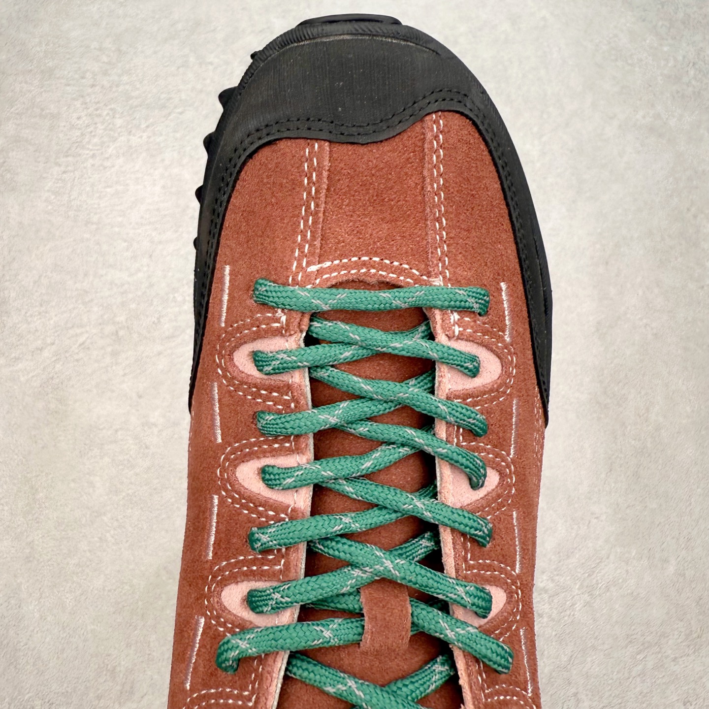 图片[4]-KEEN Jasper Zionic 科恩舒适轻盈耐磨低帮徒步鞋 KEEN诞生于2003年的美国人气户外品牌，以一双“保护脚趾”且能涉足水域的户外凉鞋NEWPORT诞生为契机，开启原创制鞋之路。KEEN相信，天空之下即是户外，因为户外不一定是极具挑战性的独自冒险，也可以是与朋友、家人和宠物一同分享外面的世界。同时，KEEN从诞生之初便始终贯彻环保制鞋的理念，不断创造出优秀的原创奇履。脚踏实地，致力向善。我们想和世界产生更多交集为世界减少更多负担，和你趣户外、趣做自己、趣环保让地球和生活都变得更美好。尺码：36 36.5 37.5 38 38.5 39 40 40.5 41 42 42.5 43 44 44.5 45-选品中心