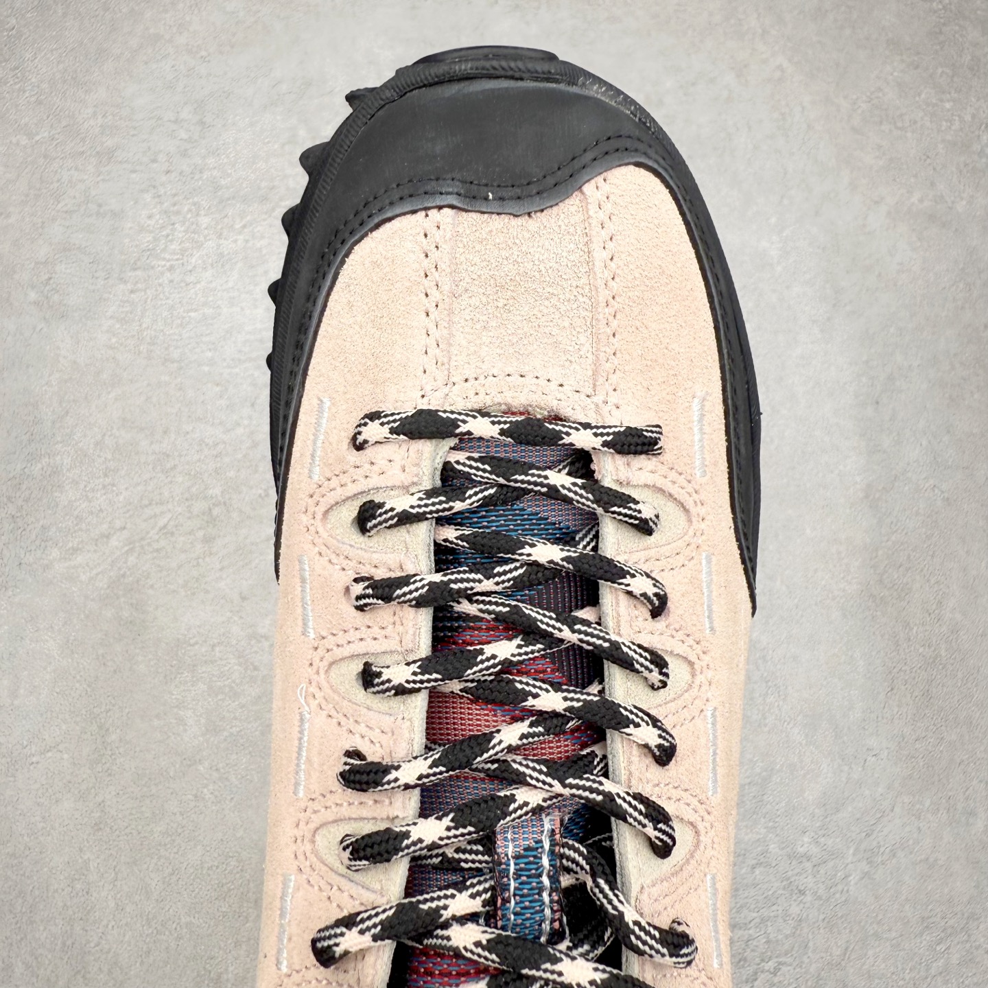 图片[4]-KEEN Jasper Zionic 科恩舒适轻盈耐磨低帮徒步鞋 KEEN诞生于2003年的美国人气户外品牌，以一双“保护脚趾”且能涉足水域的户外凉鞋NEWPORT诞生为契机，开启原创制鞋之路。KEEN相信，天空之下即是户外，因为户外不一定是极具挑战性的独自冒险，也可以是与朋友、家人和宠物一同分享外面的世界。同时，KEEN从诞生之初便始终贯彻环保制鞋的理念，不断创造出优秀的原创奇履。脚踏实地，致力向善。我们想和世界产生更多交集为世界减少更多负担，和你趣户外、趣做自己、趣环保让地球和生活都变得更美好。尺码：36 36.5 37.5 38 38.5 39 40 40.5 41 42 42.5 43 44 44.5 45-选品中心