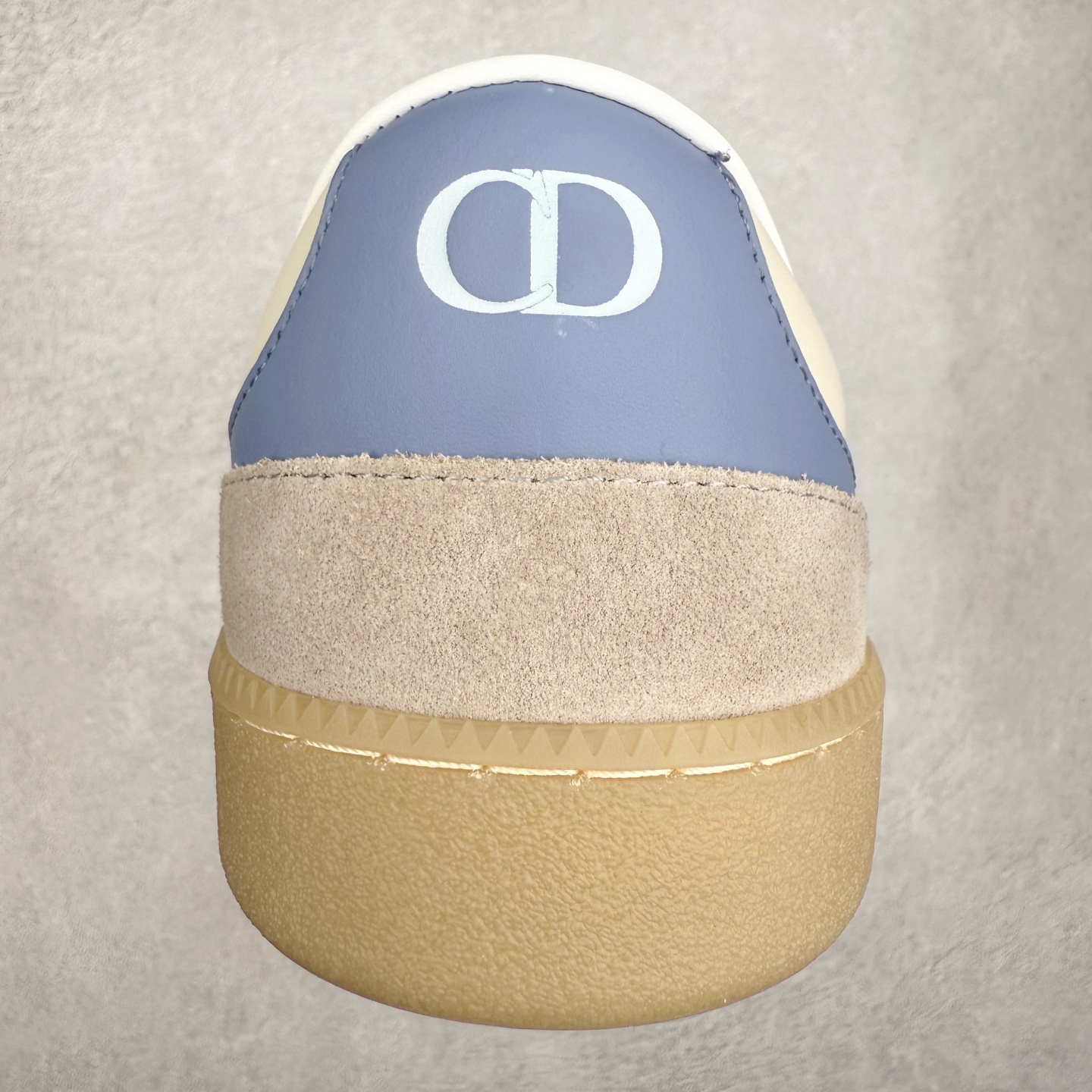 图片[8]-DIOR B01 迪奥牛皮革绒面圆头系带低帮板鞋 实拍调校N版已经零色差零失真 百分百还原实物色彩所见即所得 不存在货不对板色差等低级问题 选购参考实物拍摄 不混卖不参货 只用心做好货严格选品 承诺混一赔十 尺码：36 36.5 37.5 38 38.5 39 40 40.5 41 42 42.5 43 44 44.5 45-选品中心