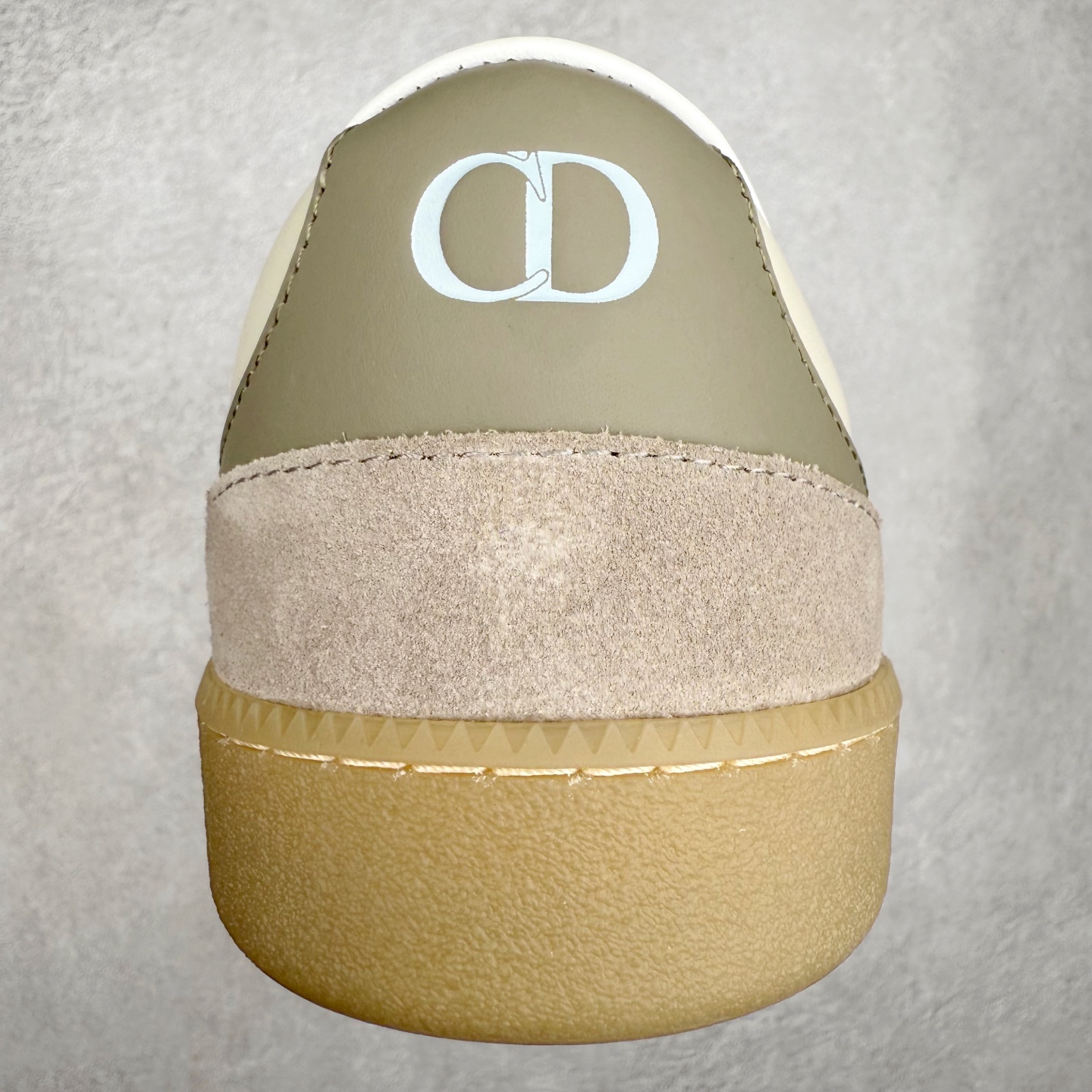 图片[8]-DIOR B01 迪奥牛皮革绒面圆头系带低帮板鞋 实拍调校N版已经零色差零失真 百分百还原实物色彩所见即所得 不存在货不对板色差等低级问题 选购参考实物拍摄 不混卖不参货 只用心做好货严格选品 承诺混一赔十 尺码：36 36.5 37.5 38 38.5 39 40 40.5 41 42 42.5 43 44 44.5 45-选品中心