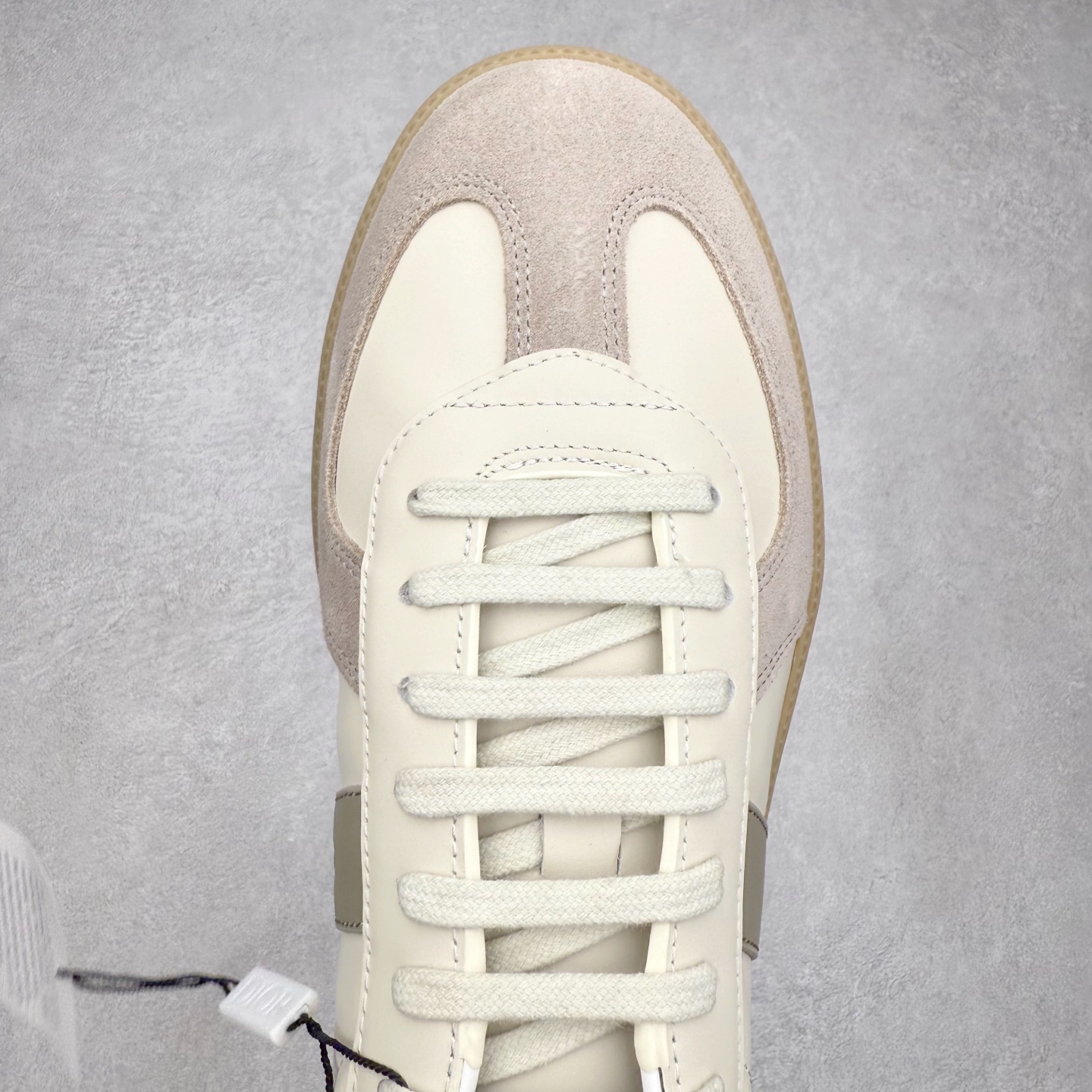 图片[4]-DIOR B01 迪奥牛皮革绒面圆头系带低帮板鞋 实拍调校N版已经零色差零失真 百分百还原实物色彩所见即所得 不存在货不对板色差等低级问题 选购参考实物拍摄 不混卖不参货 只用心做好货严格选品 承诺混一赔十 尺码：36 36.5 37.5 38 38.5 39 40 40.5 41 42 42.5 43 44 44.5 45-选品中心